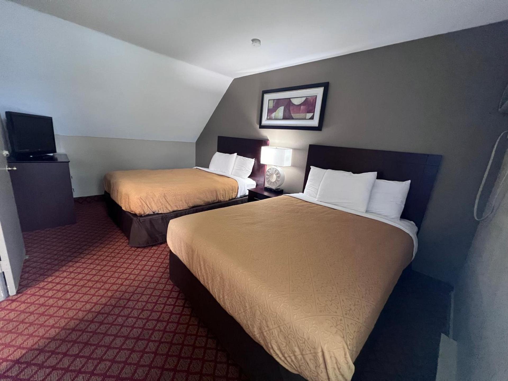 Rodeway Inn & Suites Hershey Chocolate Avenue photo 57