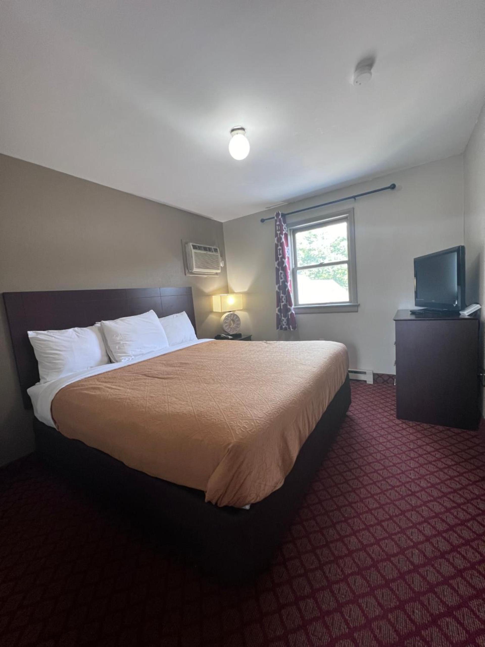 Rodeway Inn & Suites Hershey Chocolate Avenue photo 61