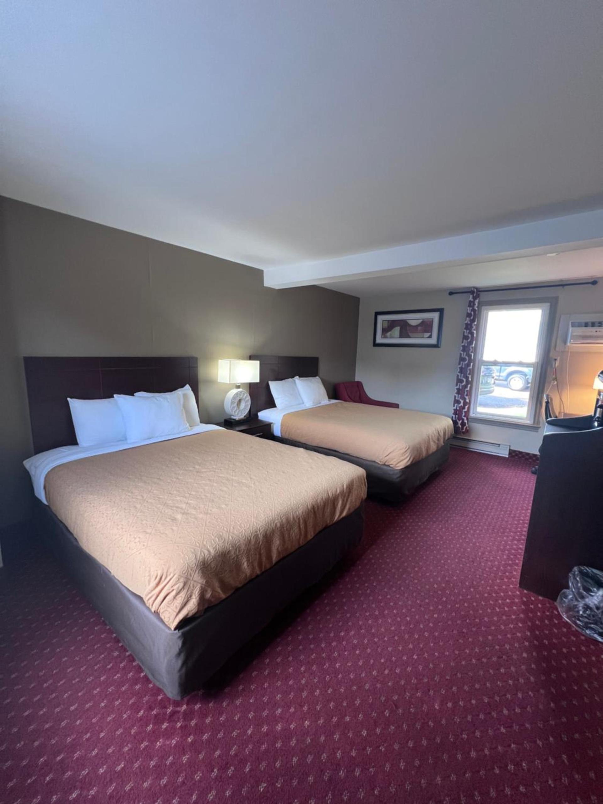 Rodeway Inn & Suites Hershey Chocolate Avenue photo 65