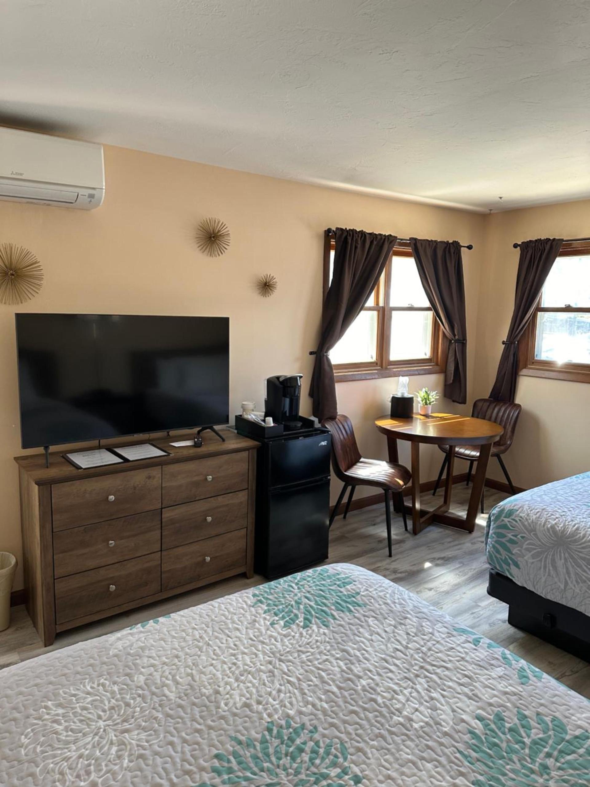 DownTown Inn photo 41