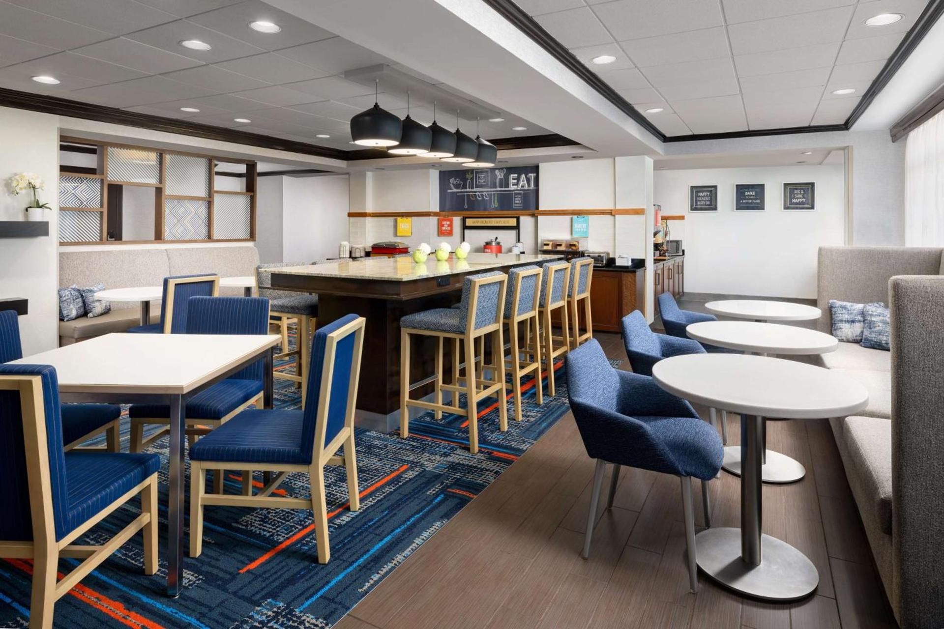 Hampton Inn Long Island/Islandia photo 10