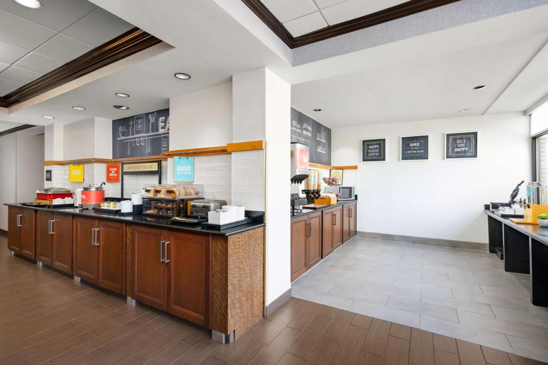 Hampton Inn Long Island/Islandia photo 12