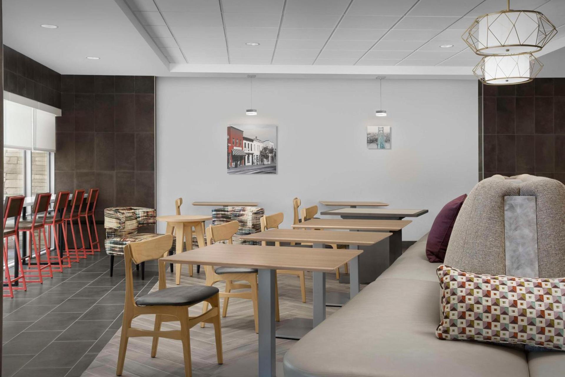 Home2 Suites By Hilton Poughkeepsie photo 9