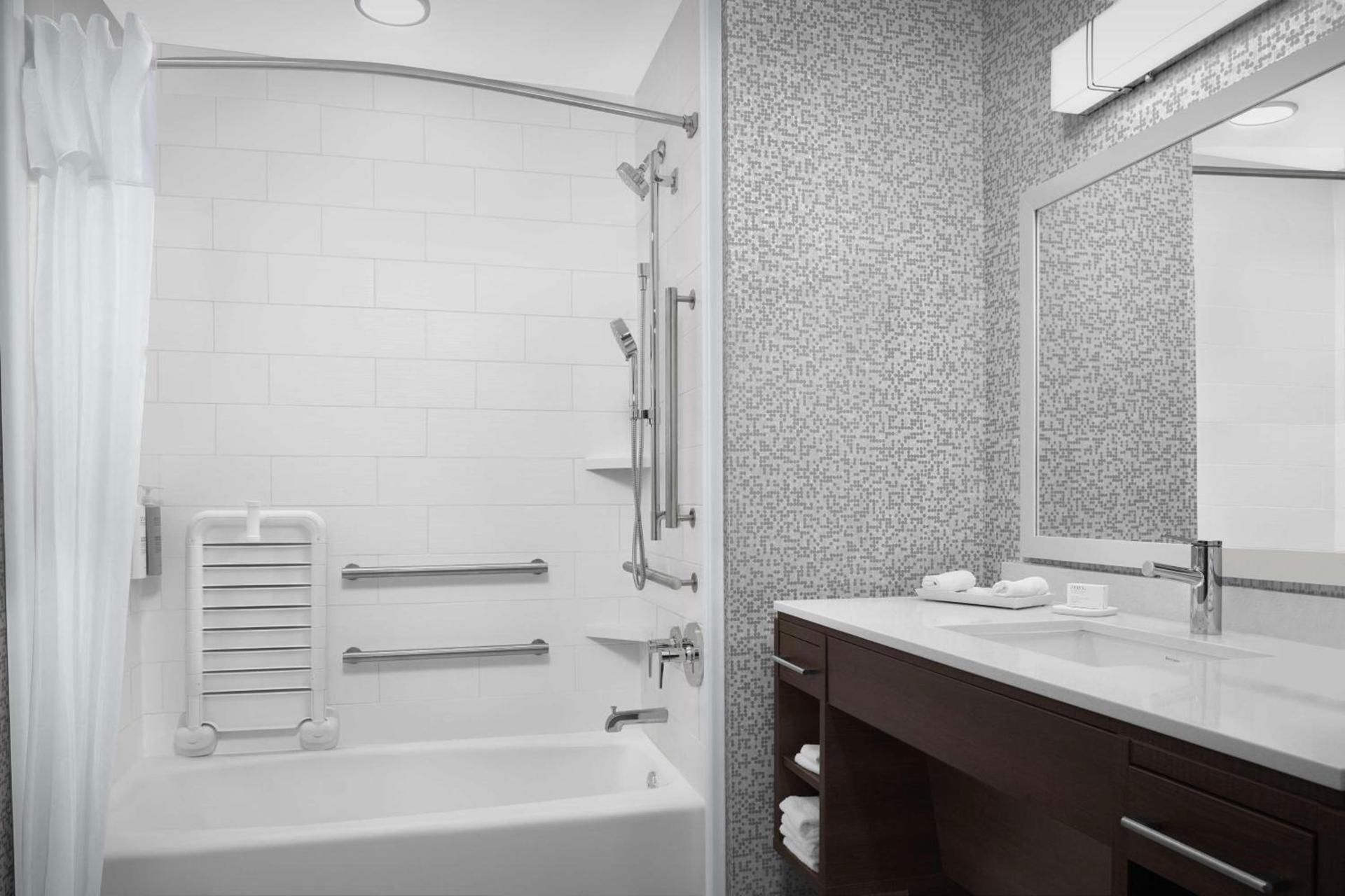 Home2 Suites By Hilton Poughkeepsie photo 17