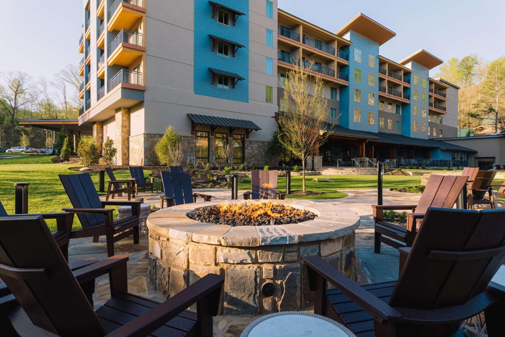 Embassy Suites By Hilton Gatlinburg Resort photo 6