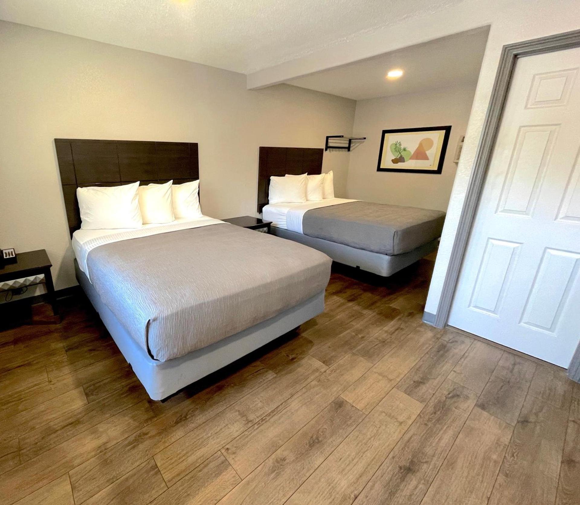 Sequoia Motel photo 3