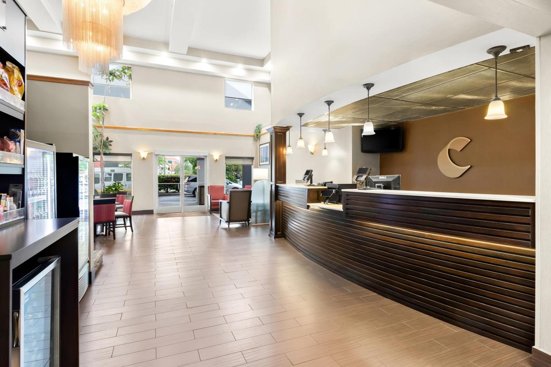 Comfort Suites Portland Airport photo 51
