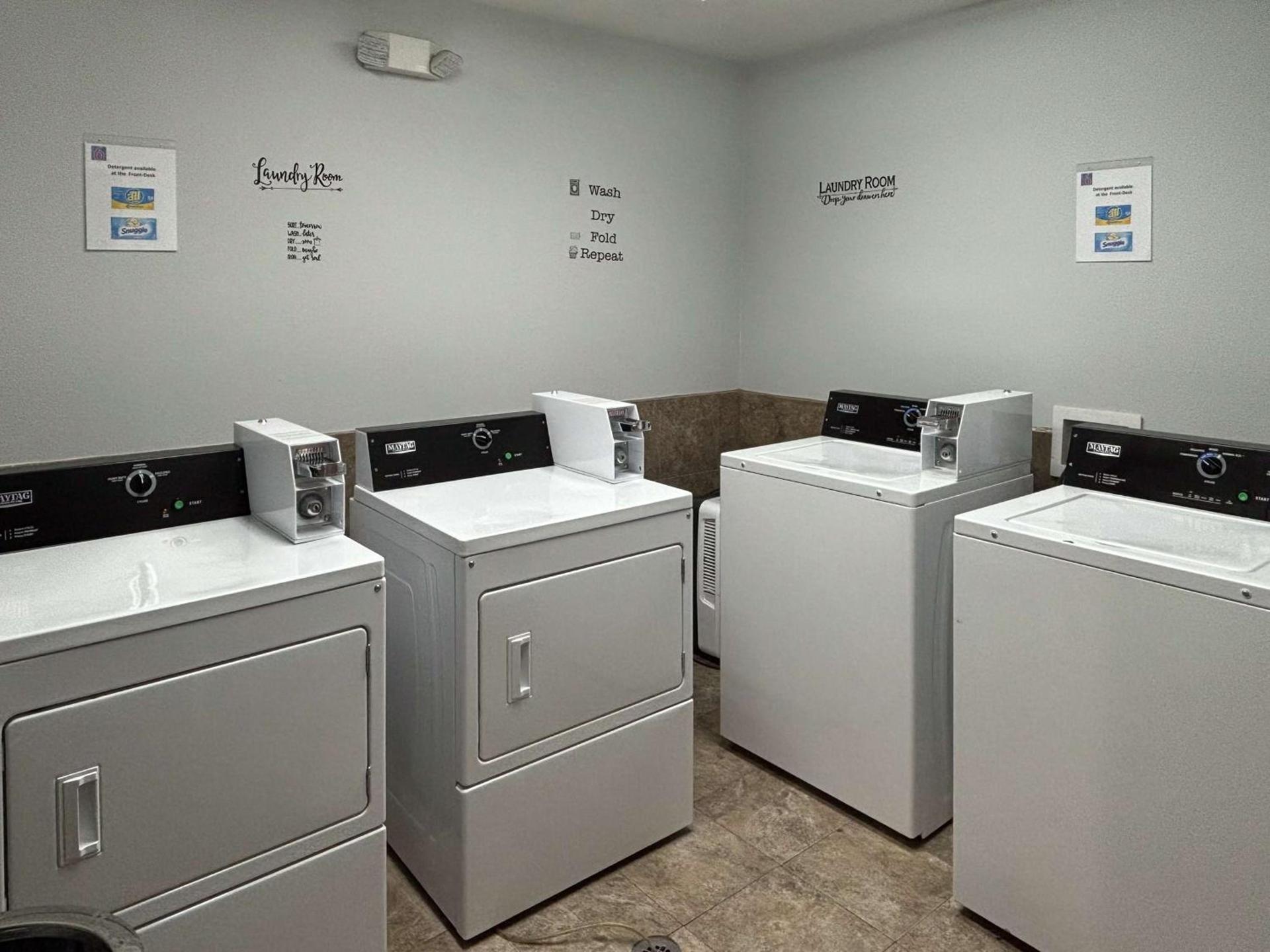 Motel 6-Weslaco, TX photo 12