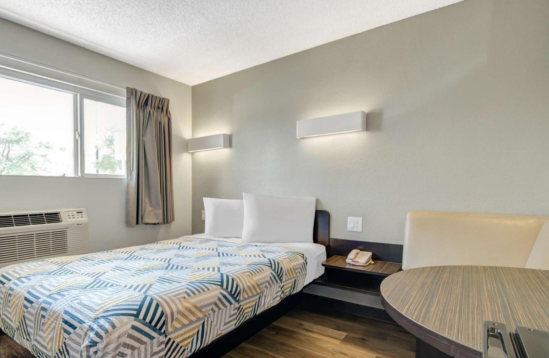 Motel 6-San Jose, CA - Airport photo 15