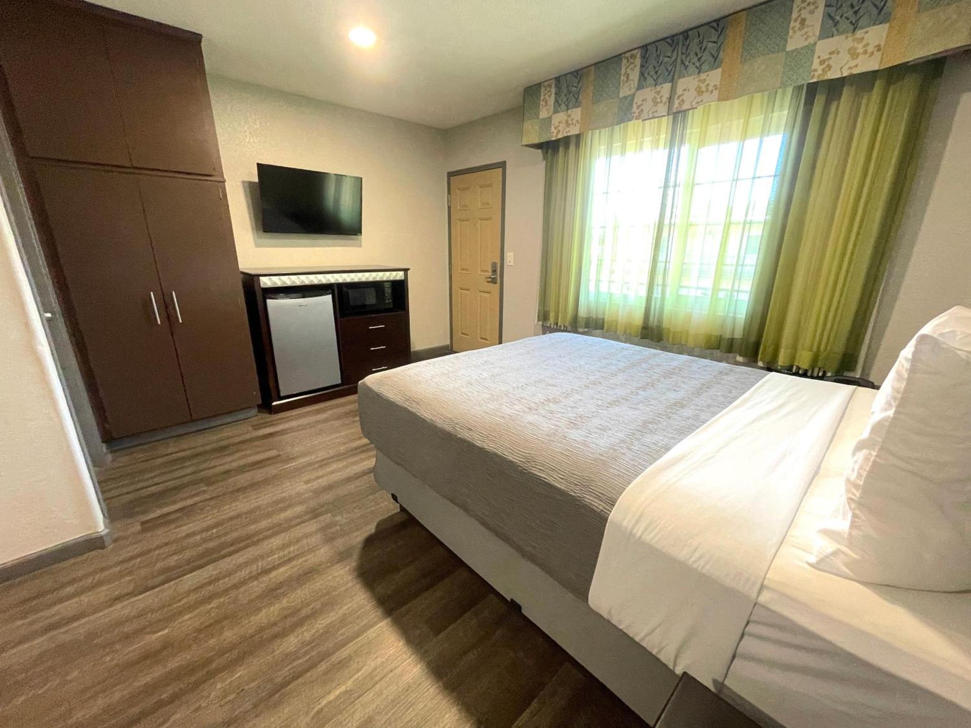 Sequoia Motel photo 2