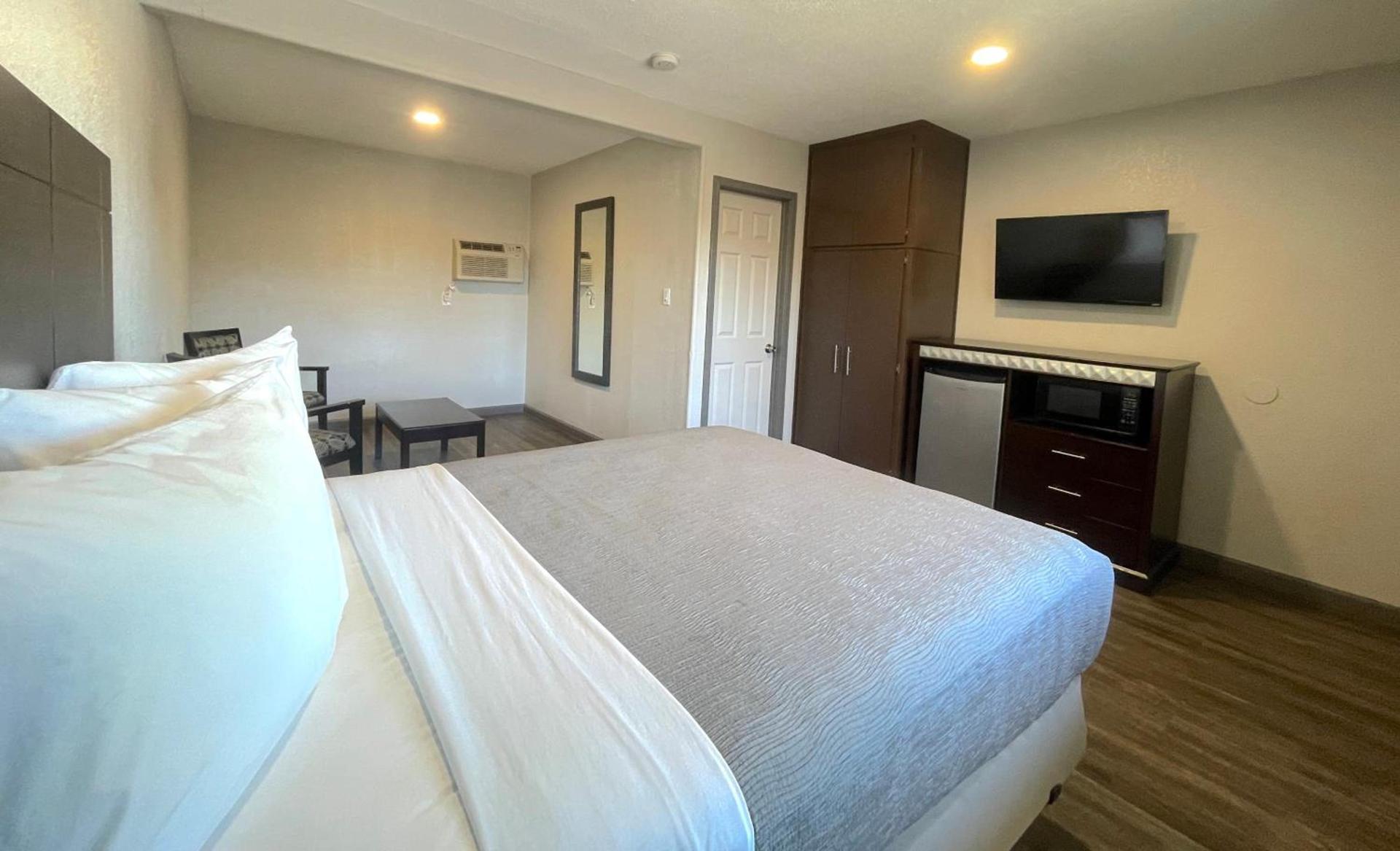 Sequoia Motel photo 4