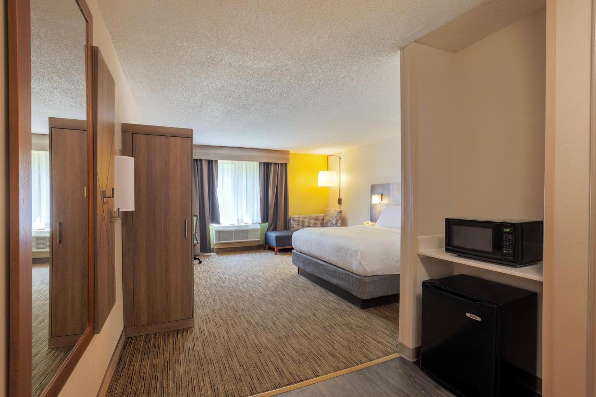 Holiday Inn Express Hotel & Suites Wake Forest - Raleigh North by IHG photo 81