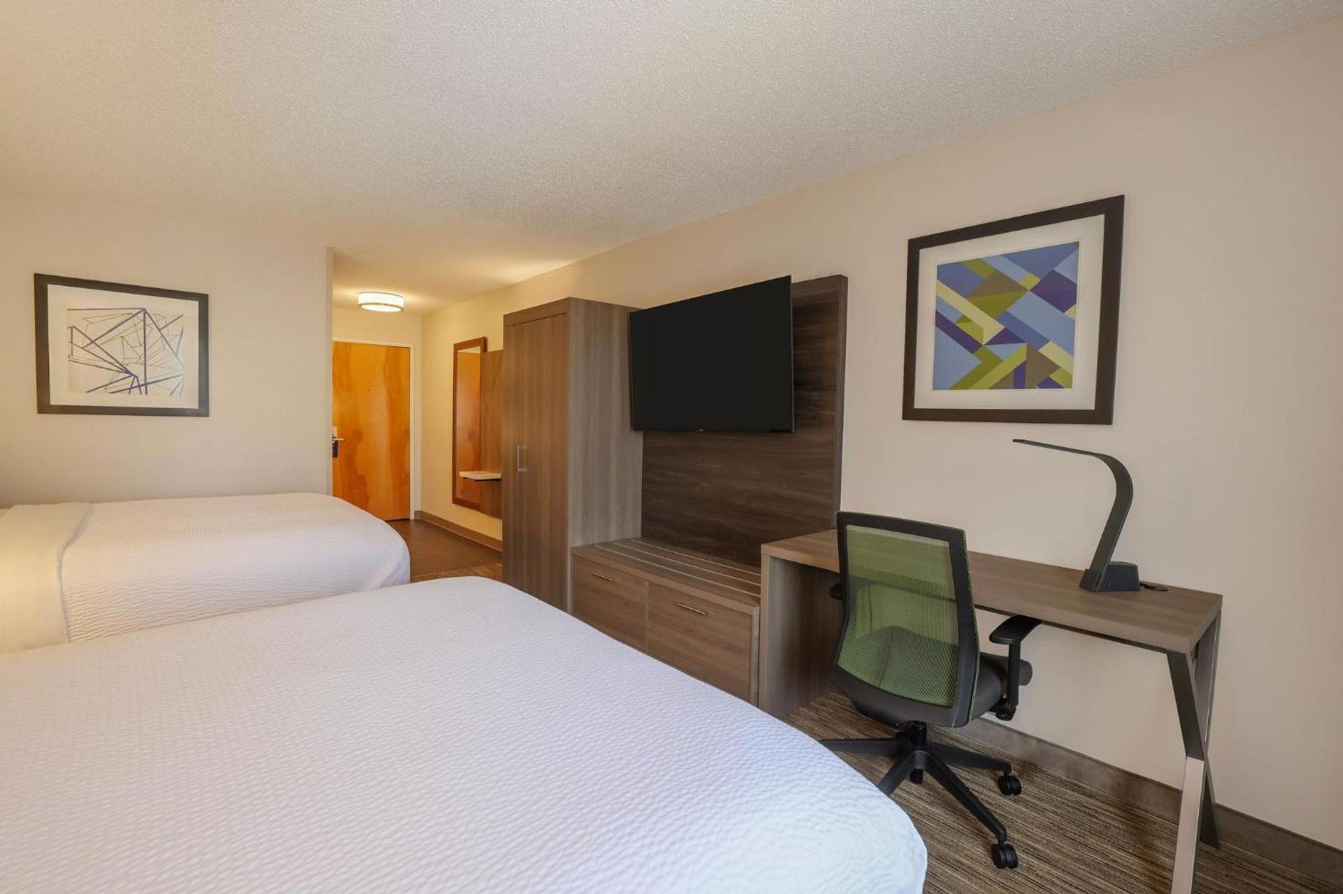 Holiday Inn Express Hotel & Suites Wake Forest - Raleigh North by IHG photo 76