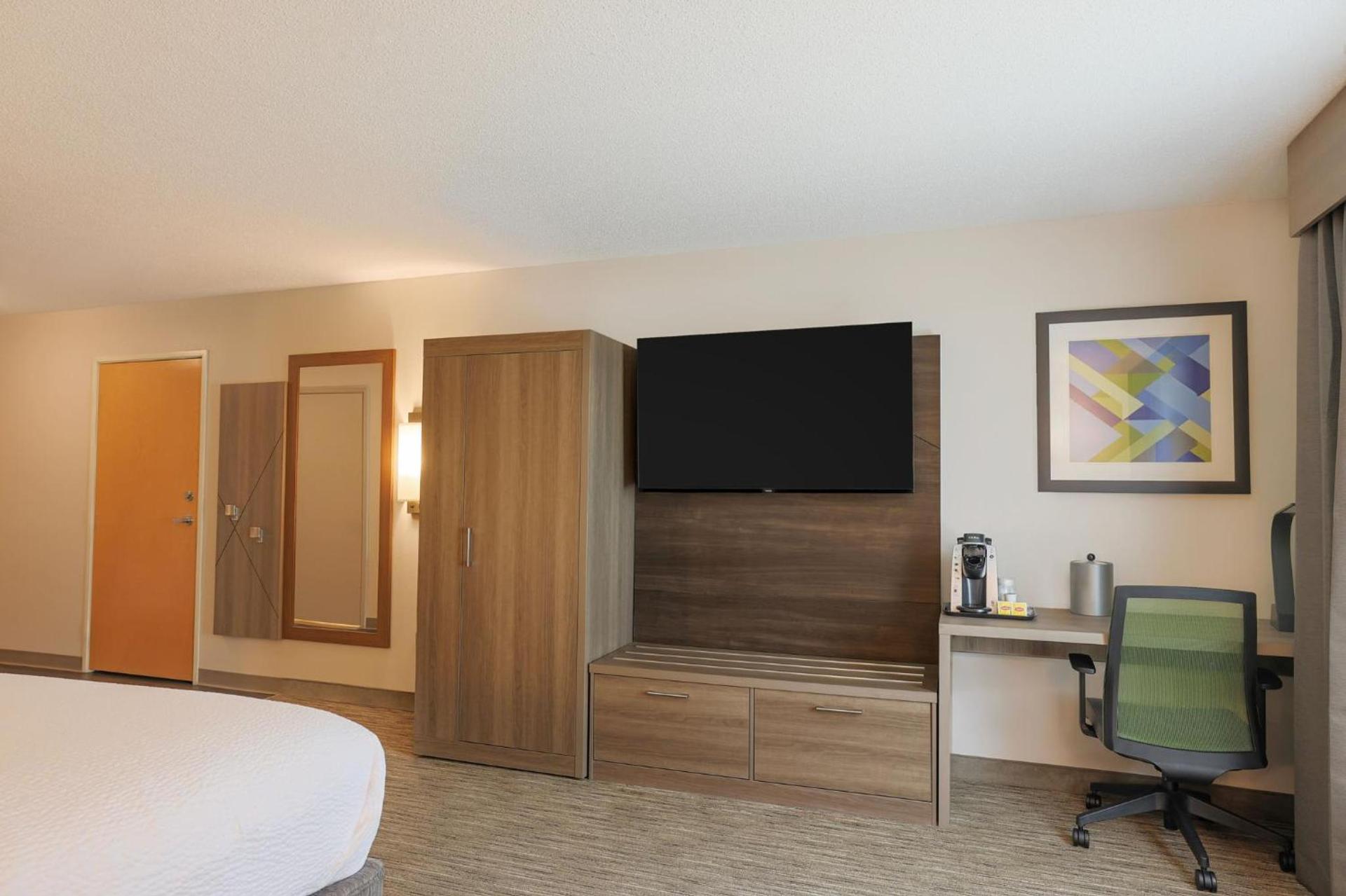 Holiday Inn Express Hotel & Suites Wake Forest - Raleigh North by IHG photo 64
