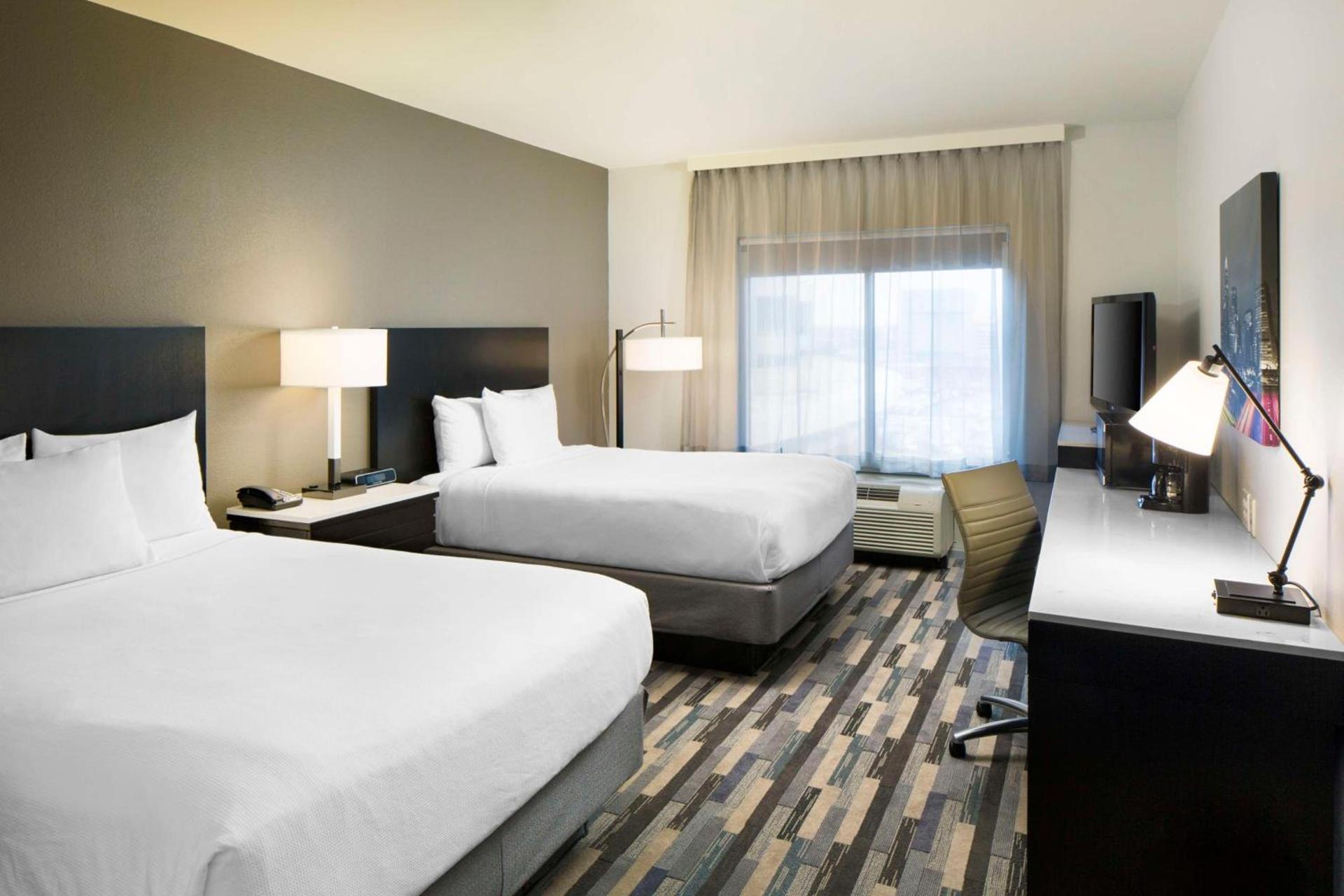 Hyatt House Charlotte Center City photo 6