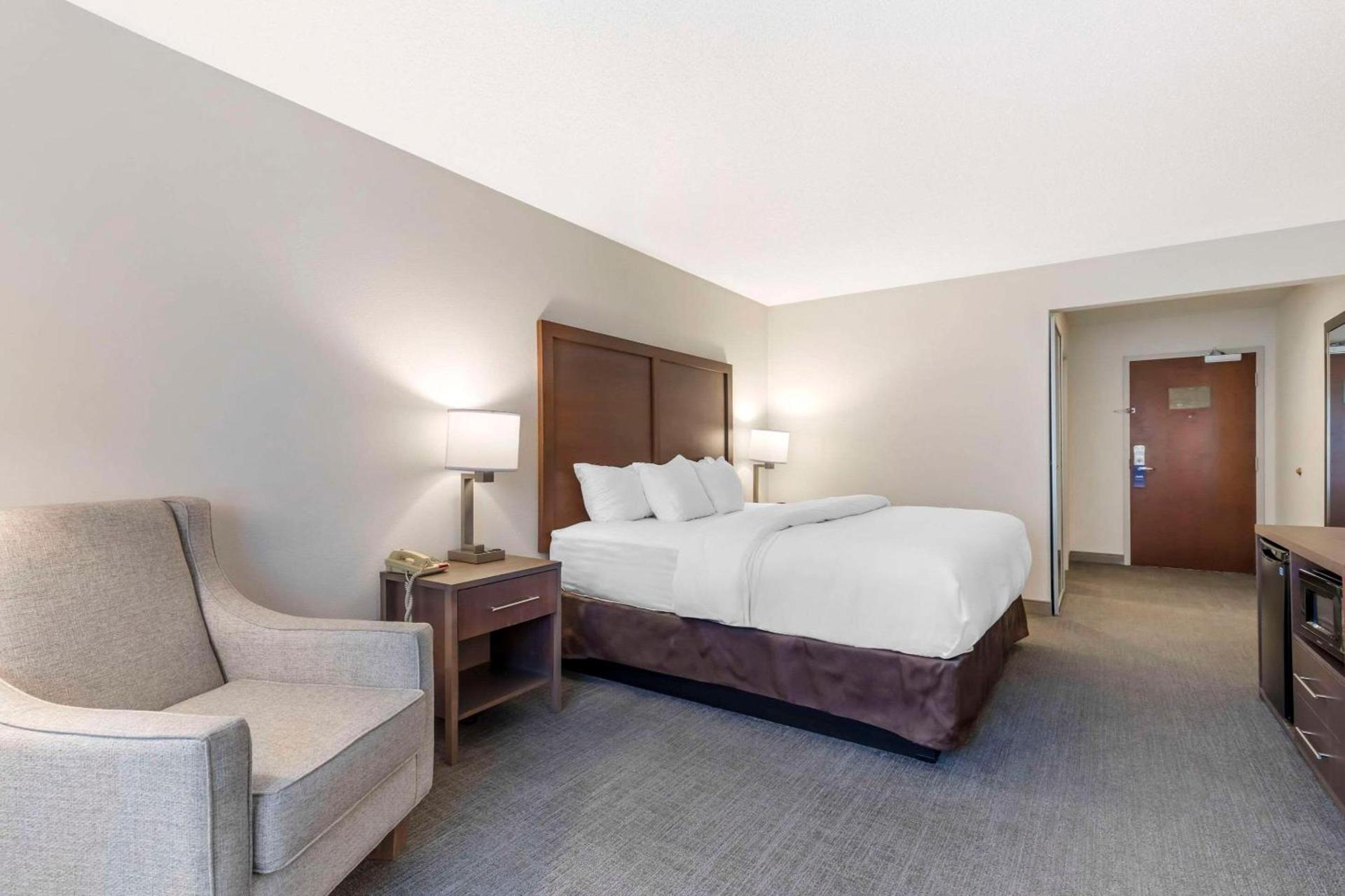 Comfort Inn & Suites Chestertown photo 12