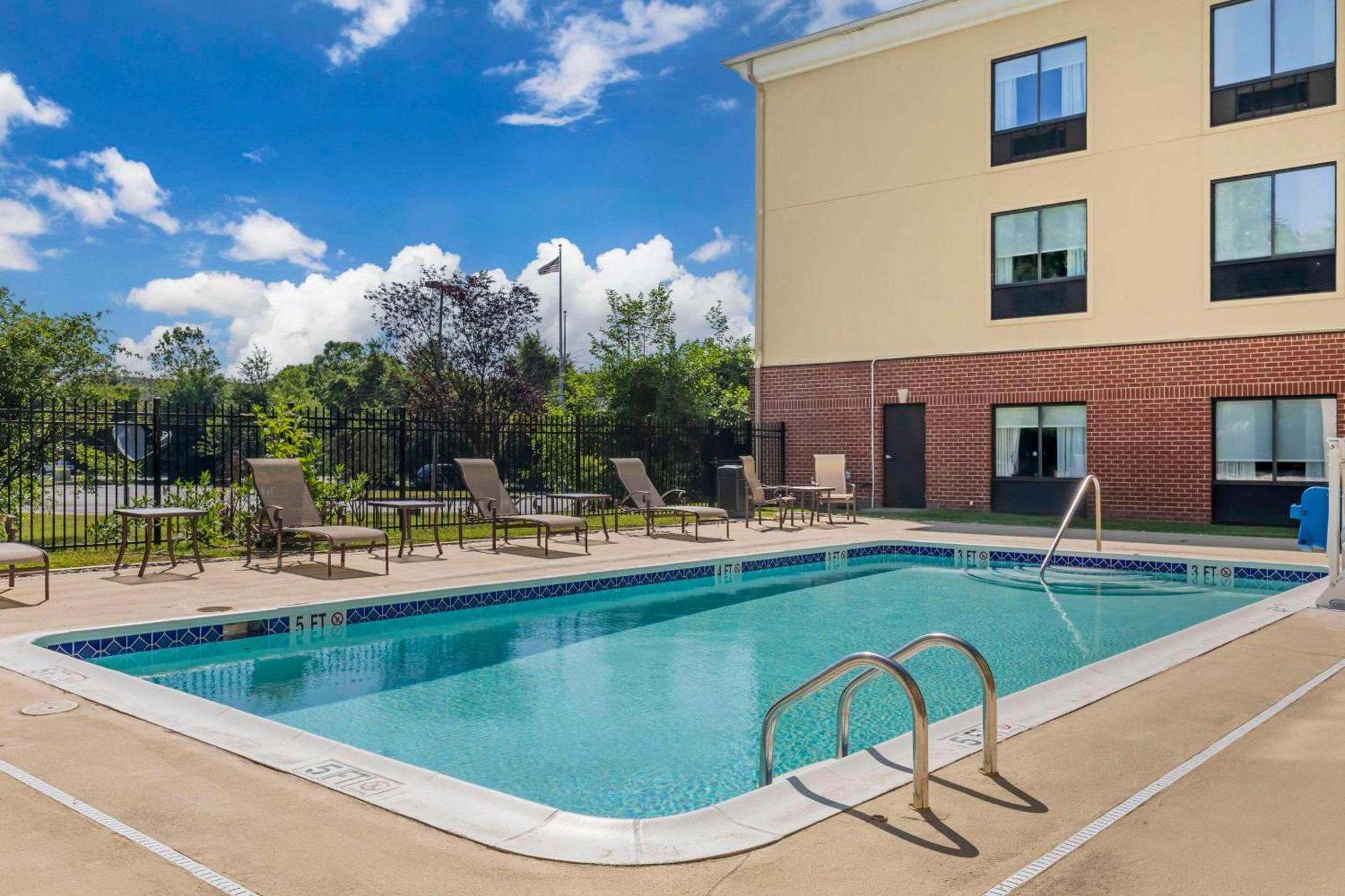 Comfort Inn & Suites Chestertown photo 25