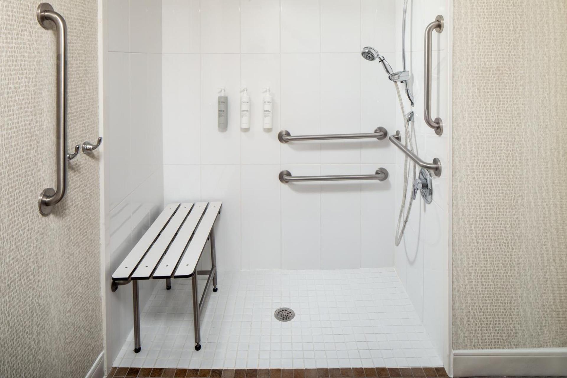 Hampton Inn Atlanta-Northlake photo 39
