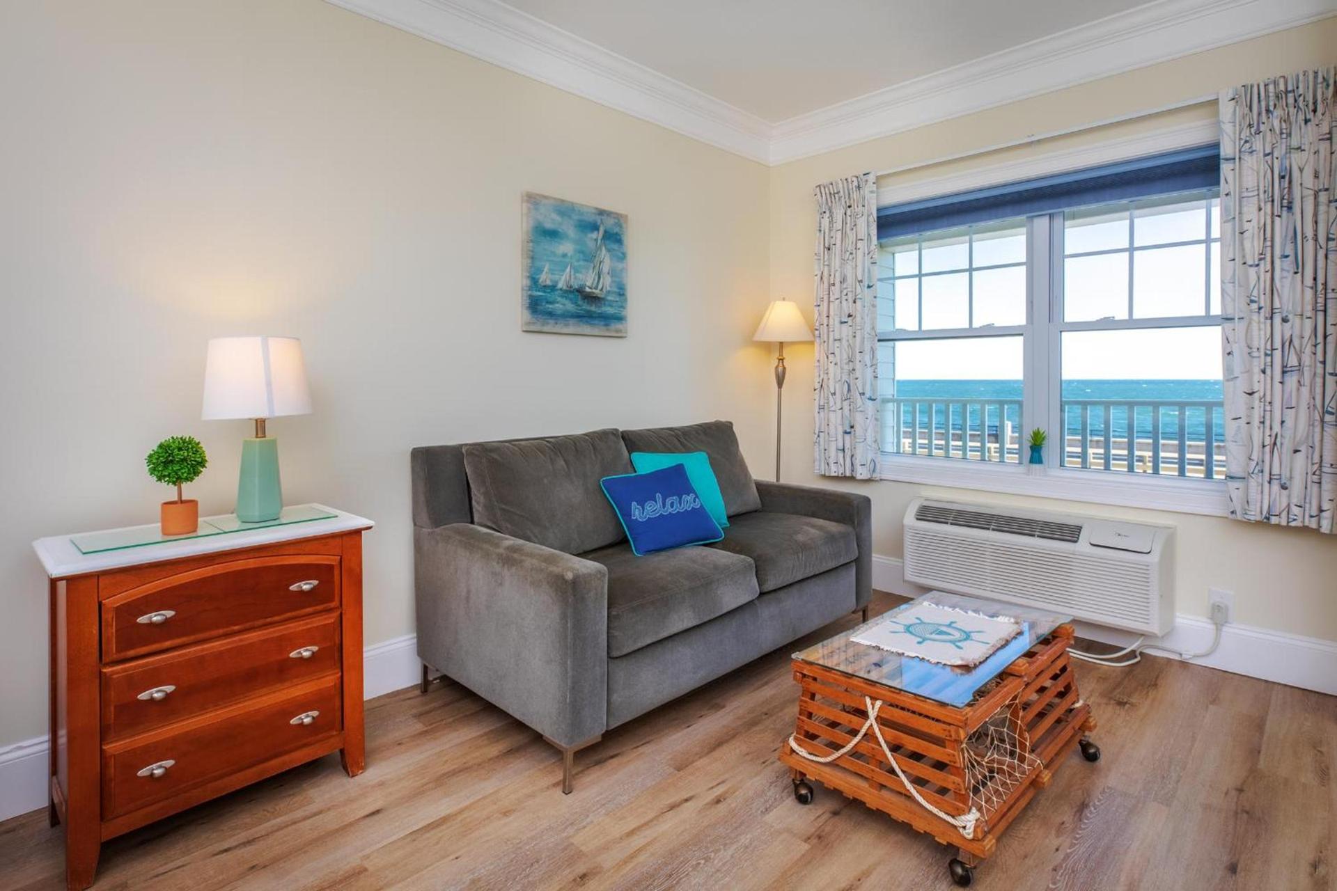 Atlantic Breeze Suites photo 3
