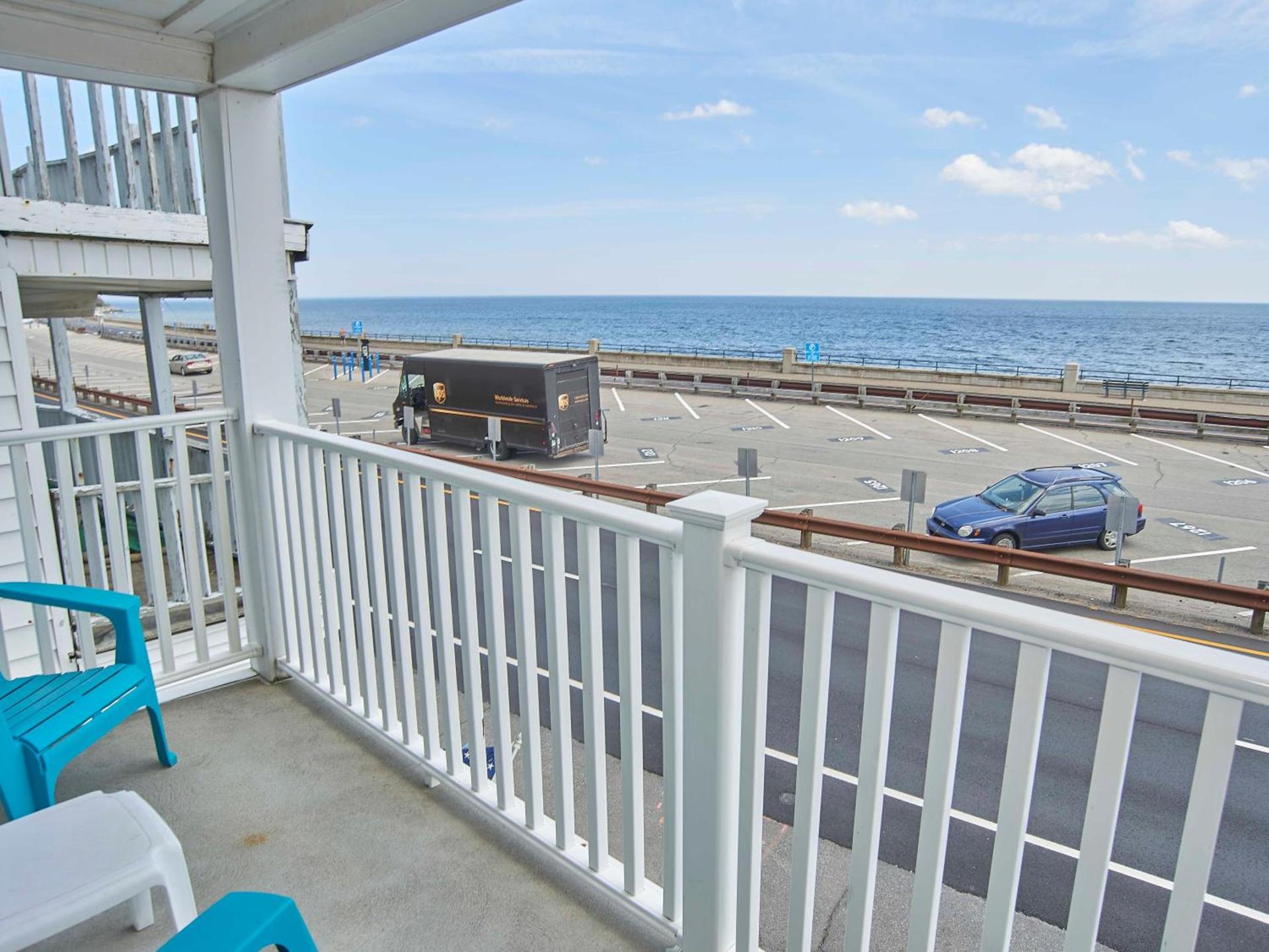 Atlantic Breeze Suites photo 17