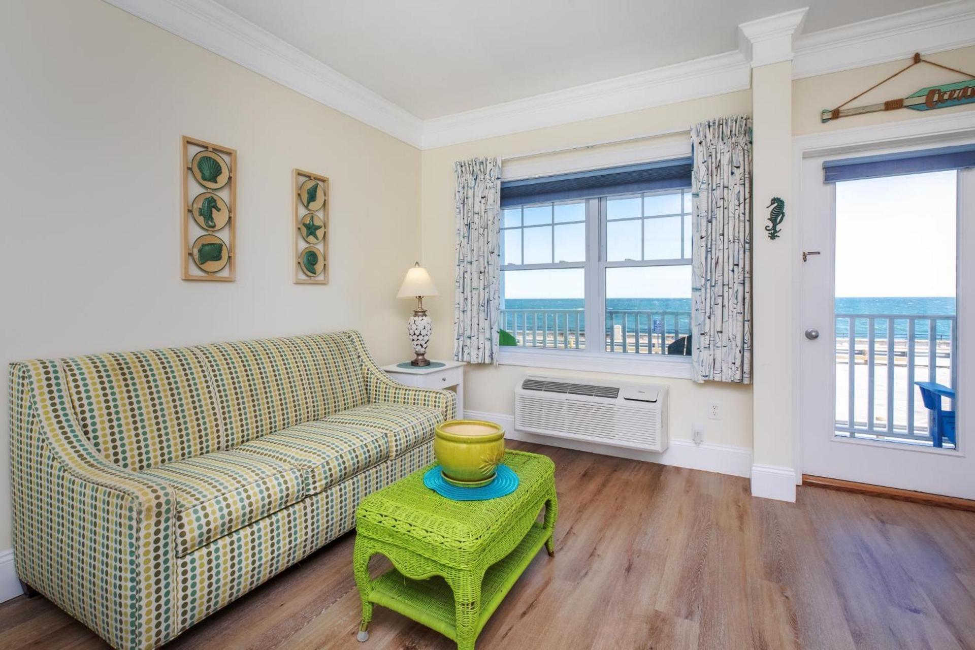 Atlantic Breeze Suites photo 12