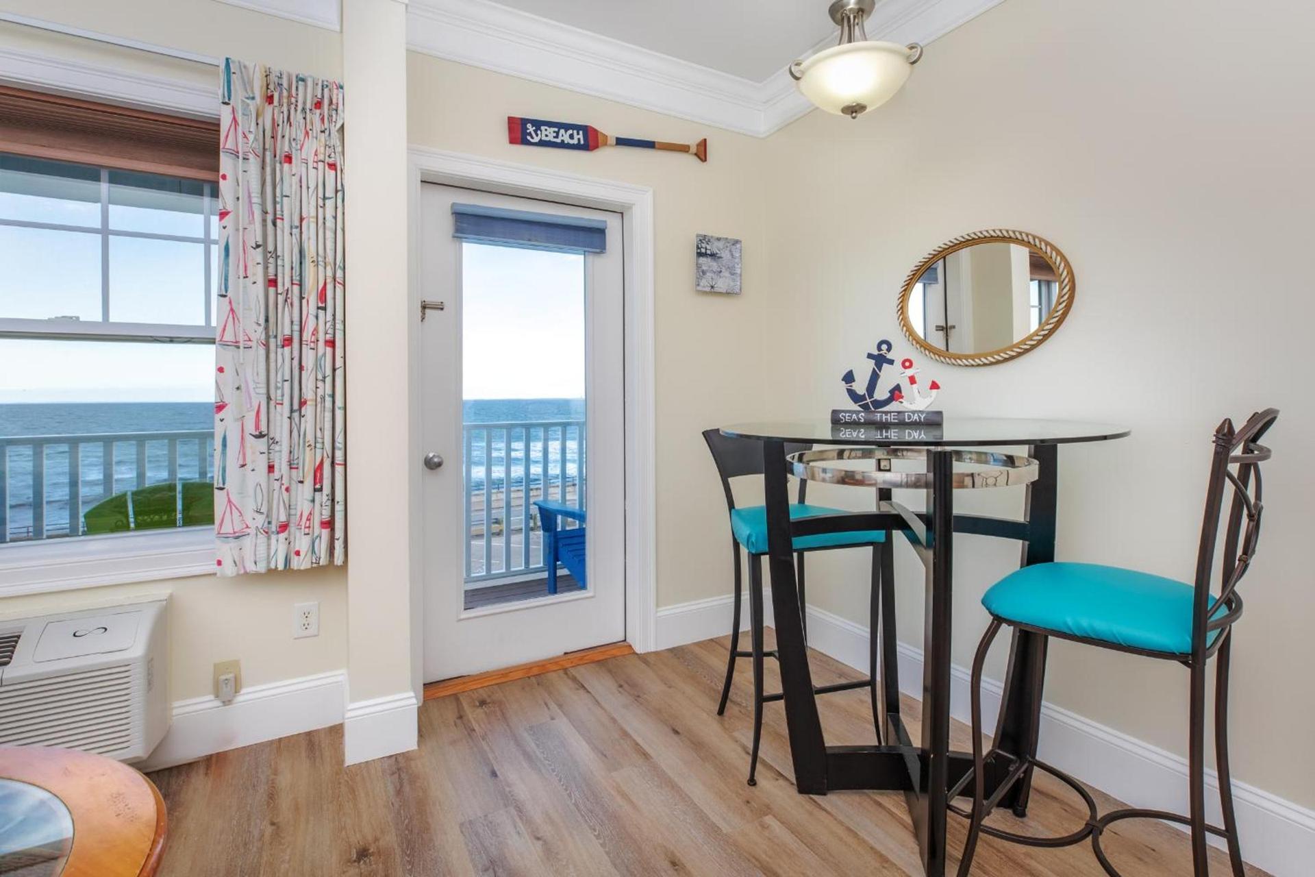 Atlantic Breeze Suites photo 29