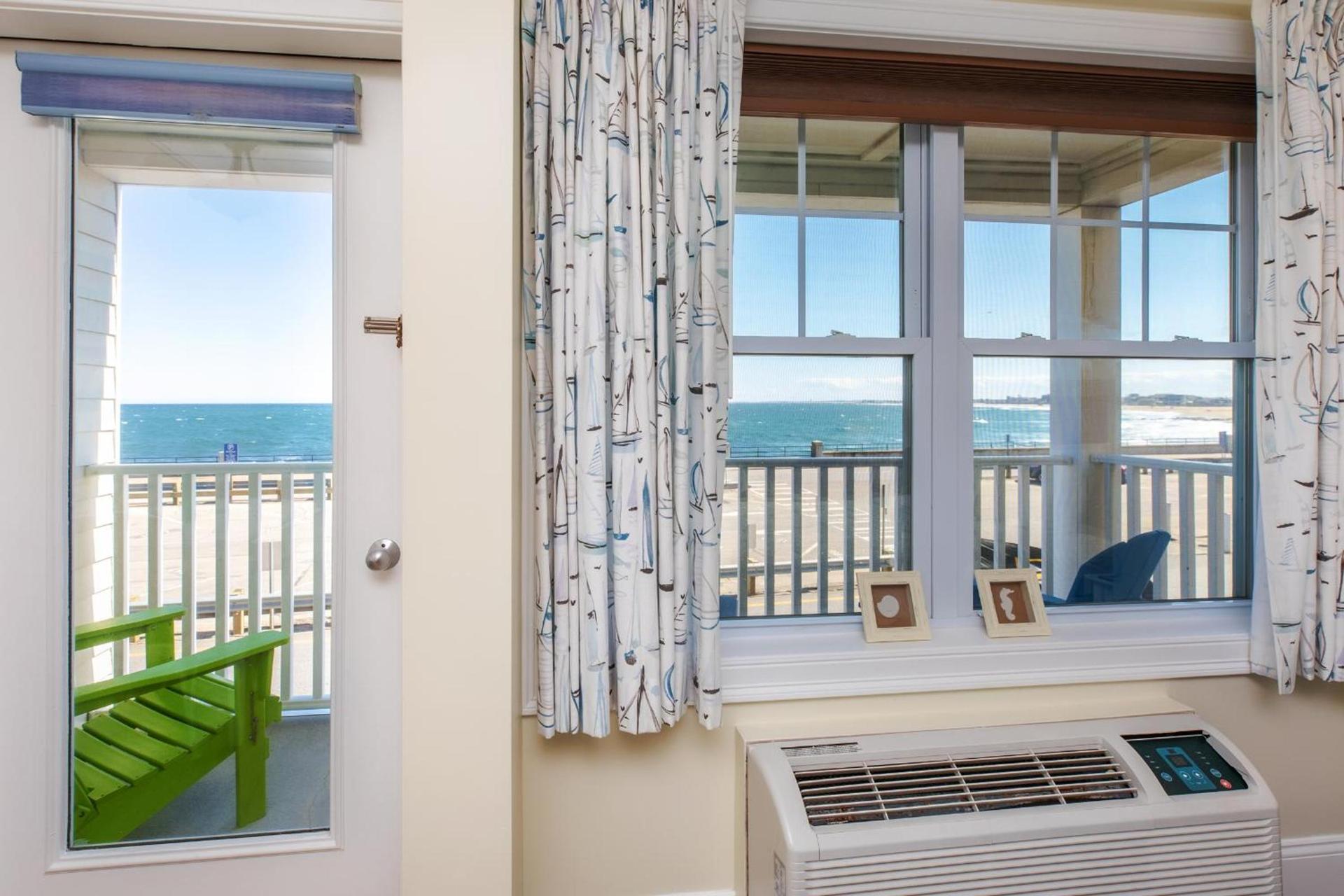 Atlantic Breeze Suites photo 44