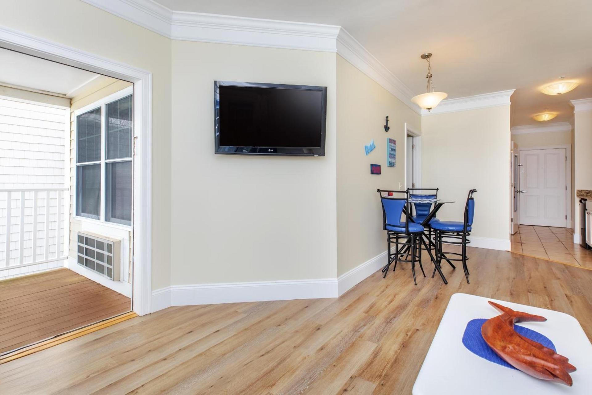 Atlantic Breeze Suites photo 53