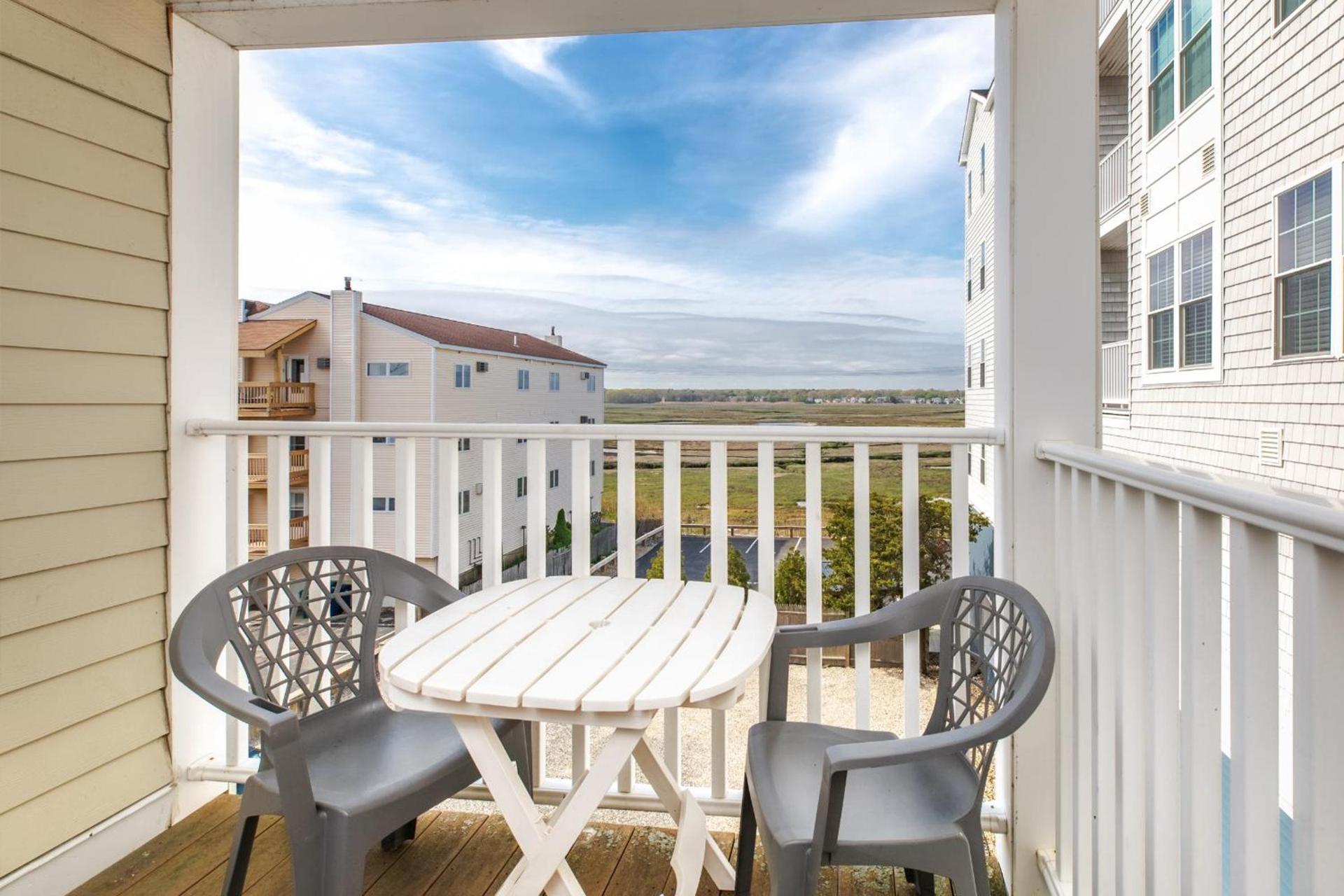 Atlantic Breeze Suites photo 58