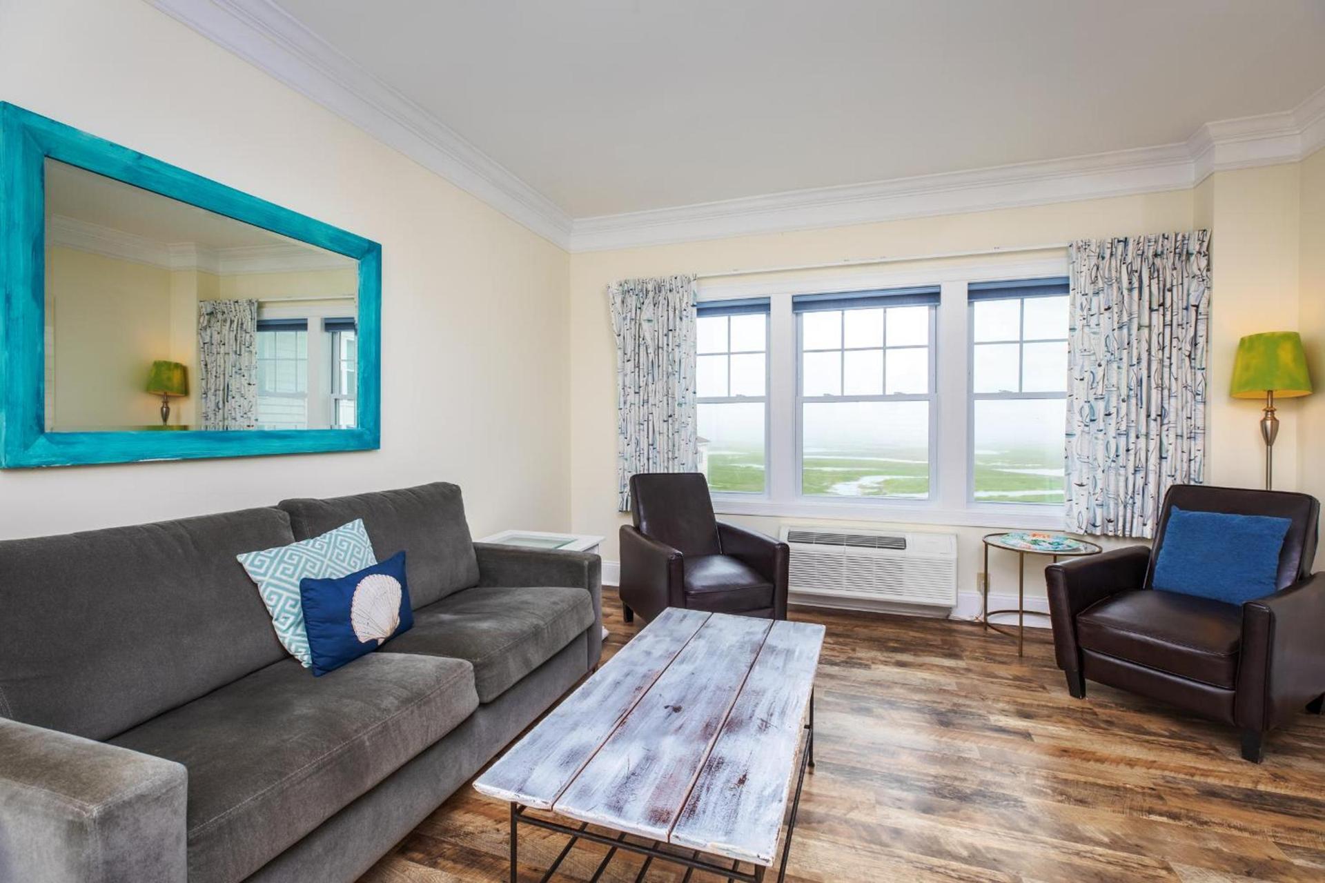 Atlantic Breeze Suites photo 62