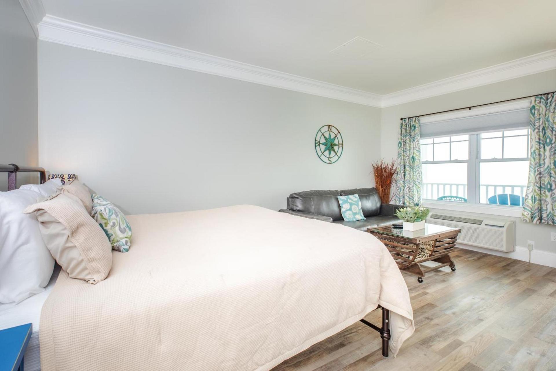 Atlantic Breeze Suites photo 71