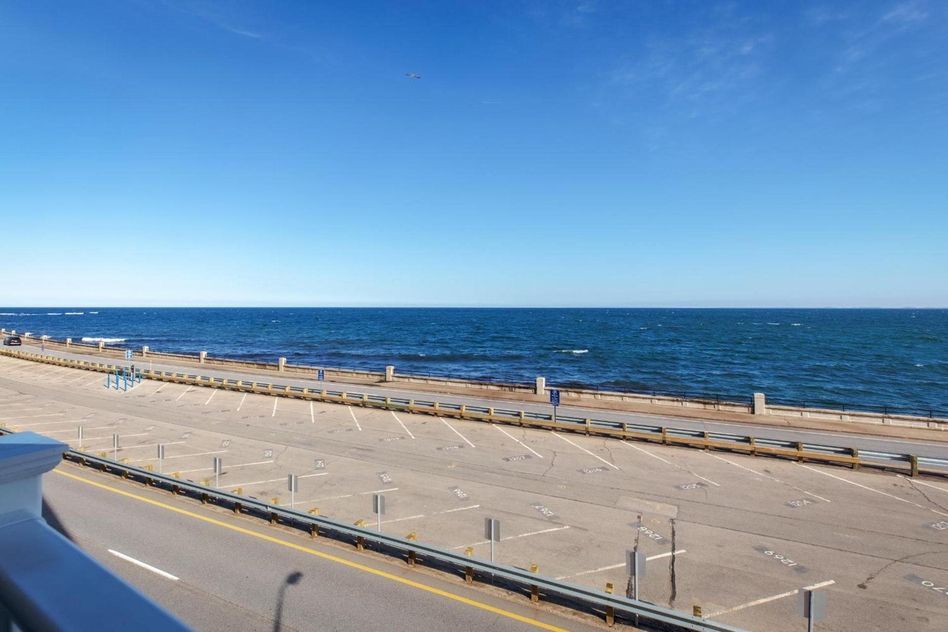 Atlantic Breeze Suites photo 89