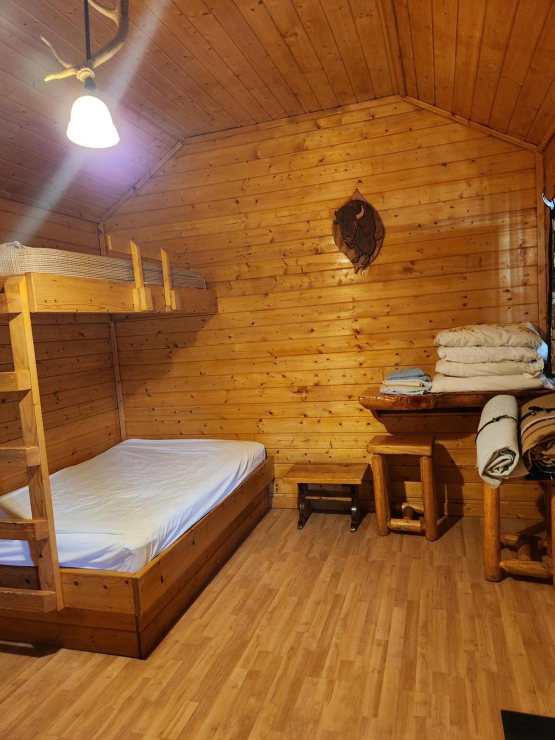 Antler Motel photo 20