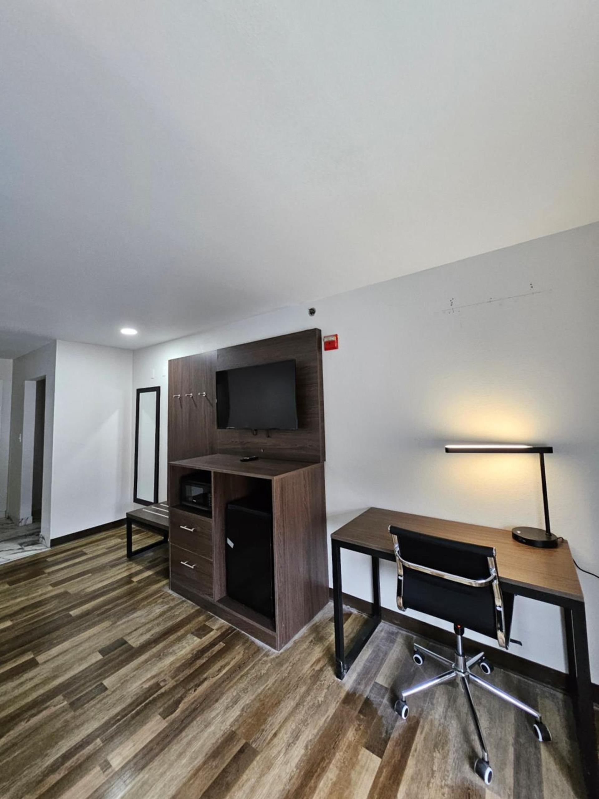 Quality Inn & Suites Columbia Harbison photo 13