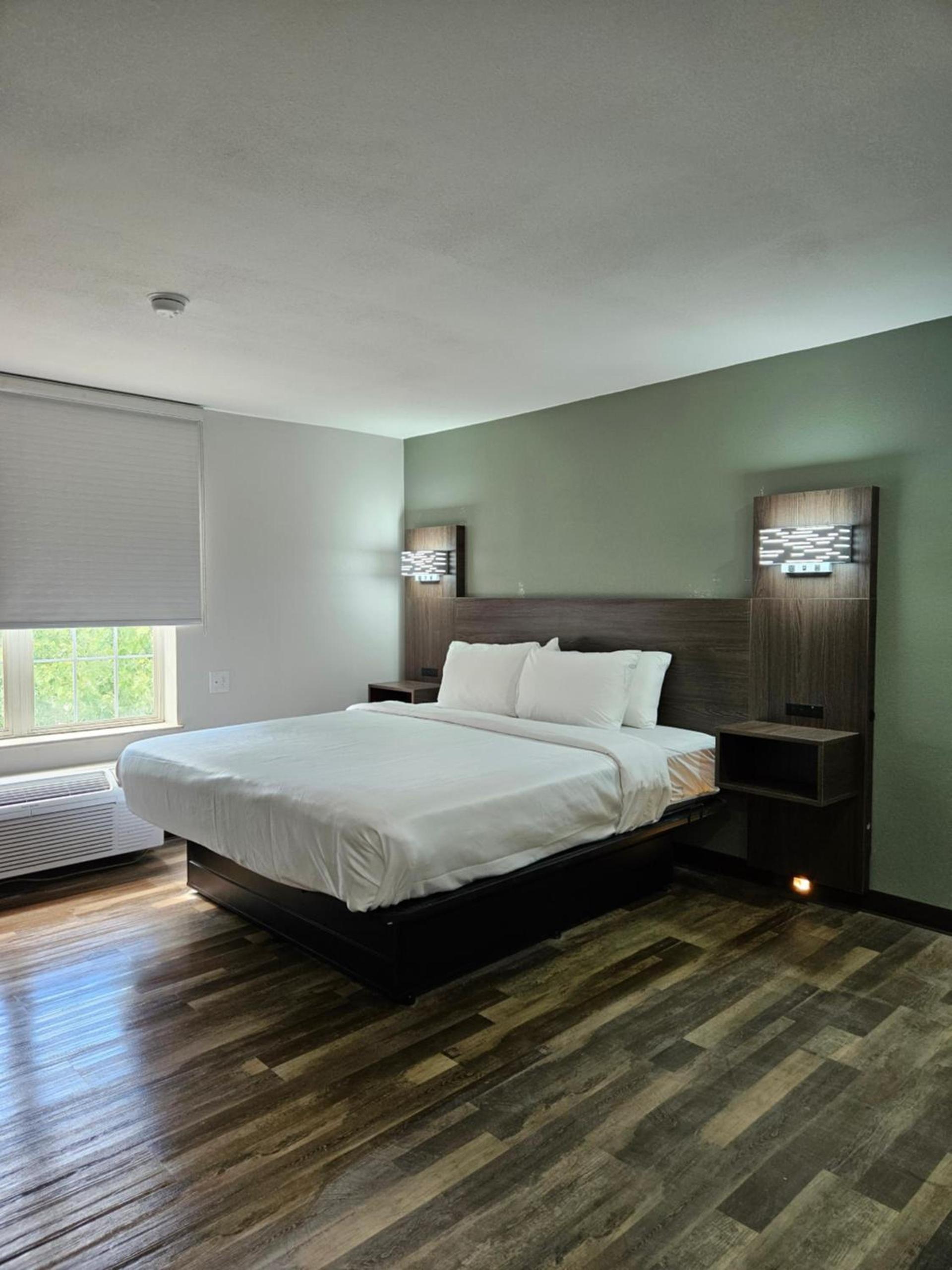 Quality Inn & Suites Columbia Harbison photo 9