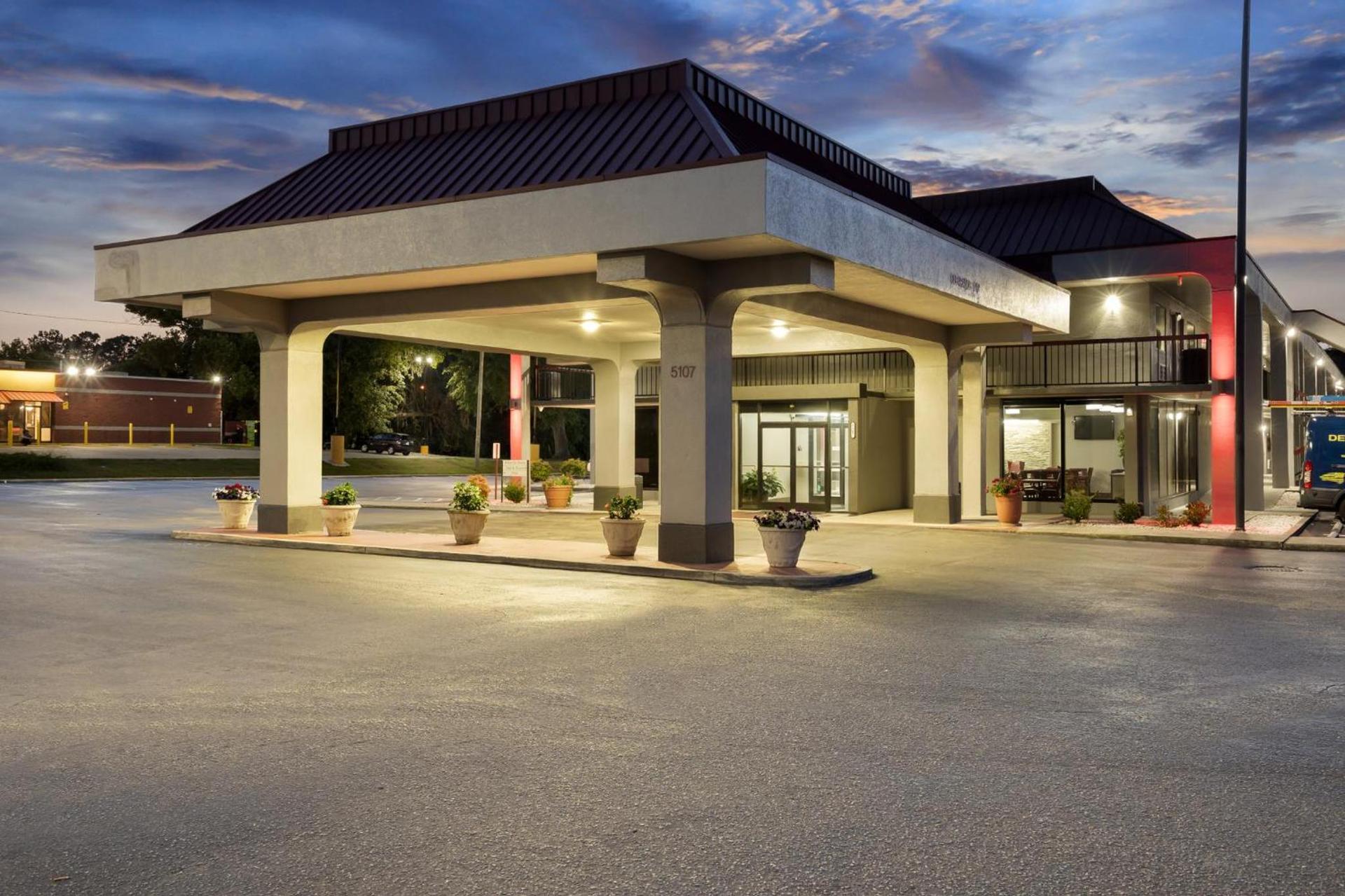 Red Roof Inn Wilmington NC photo 5