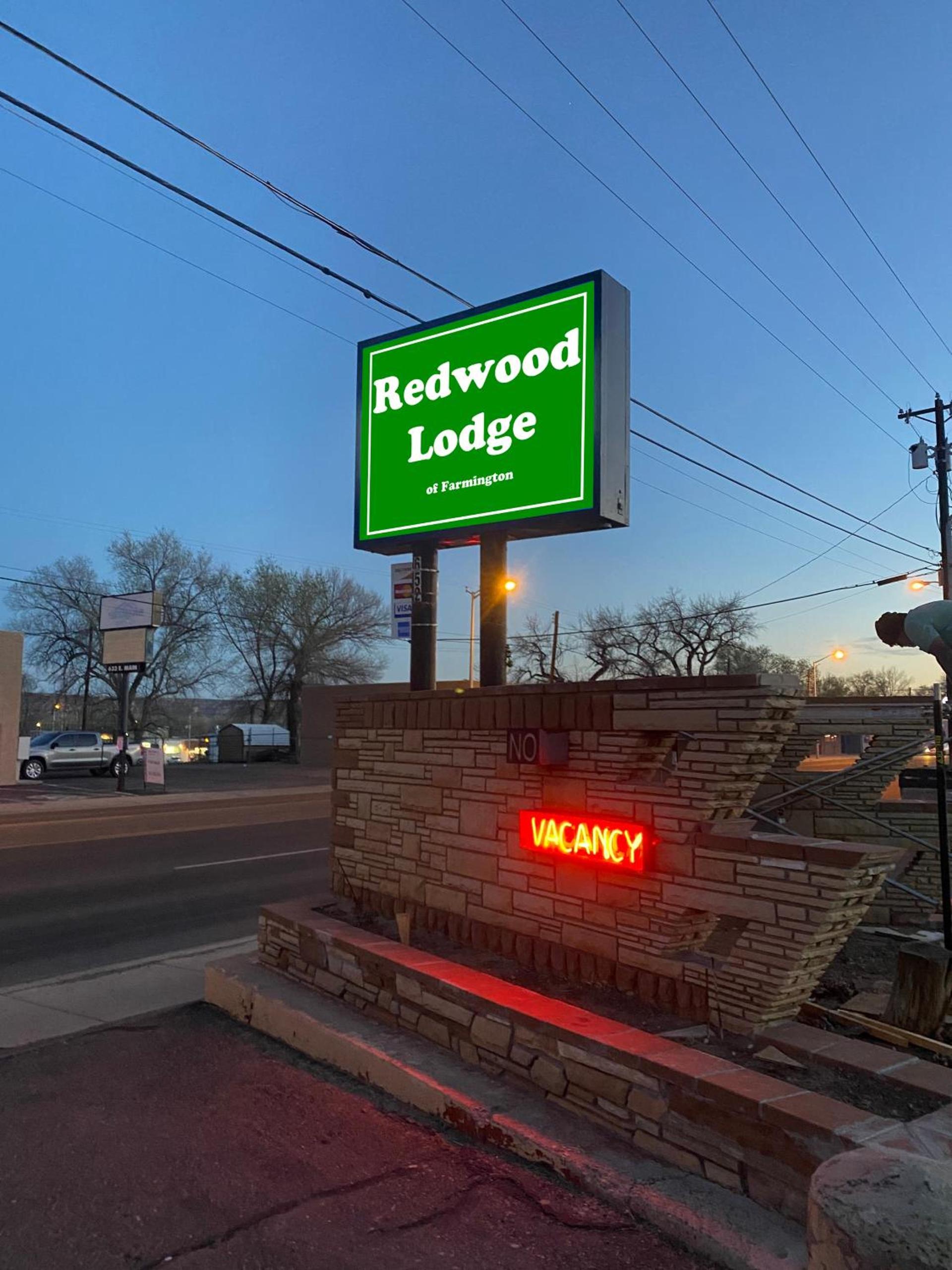 Redwood Lodge photo 1