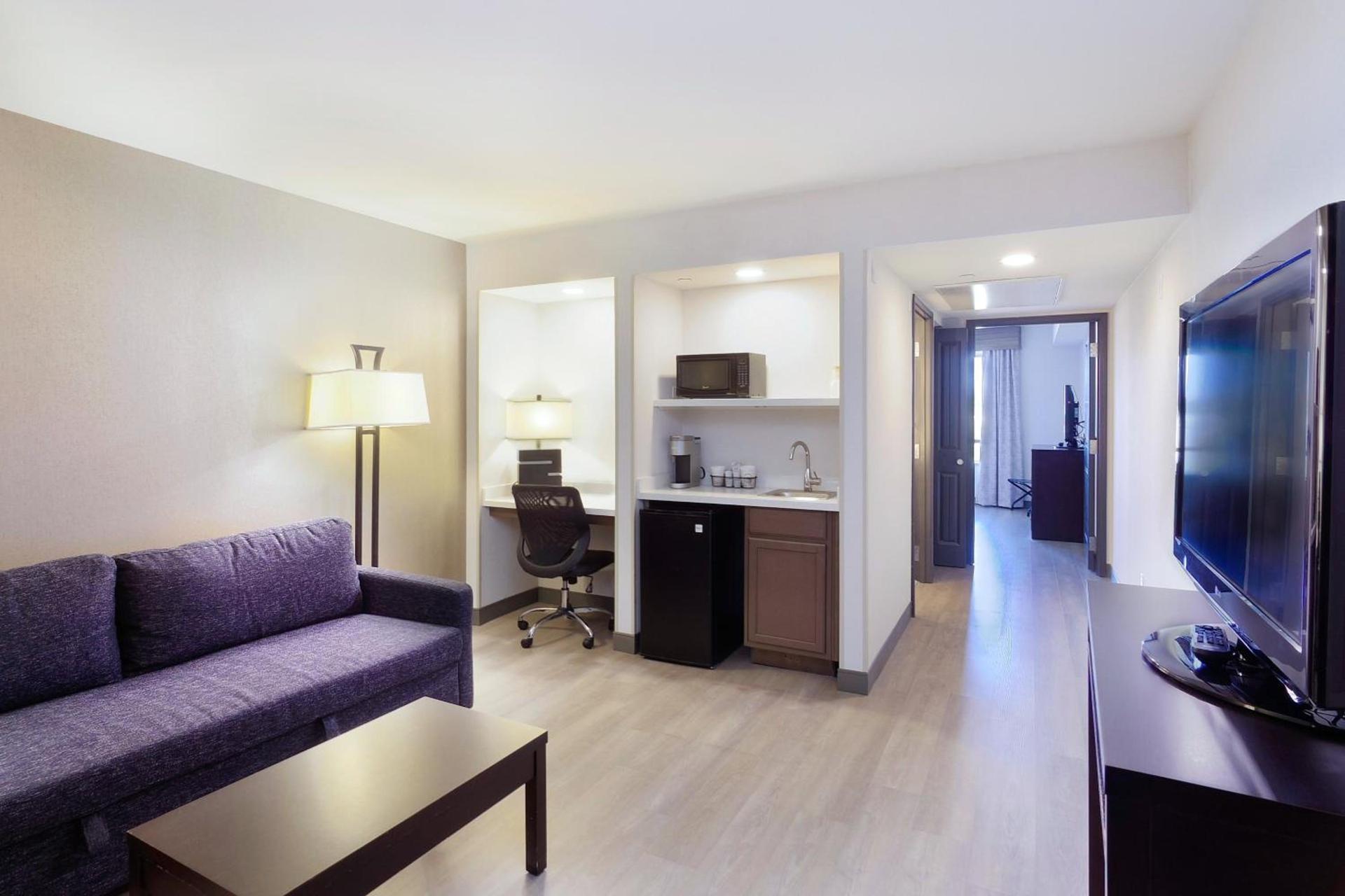 Holiday Inn & Suites Phoenix Airport by IHG photo 51