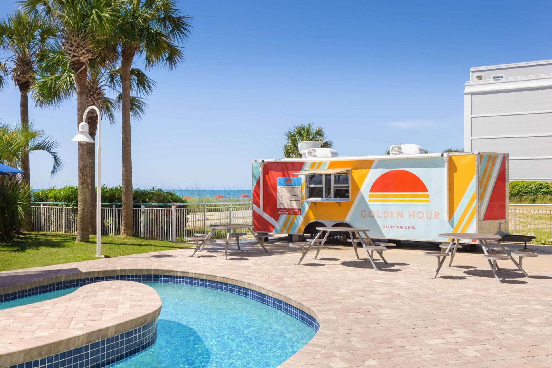 Hampton Inn & Suites Myrtle Beach Oceanfront photo 14
