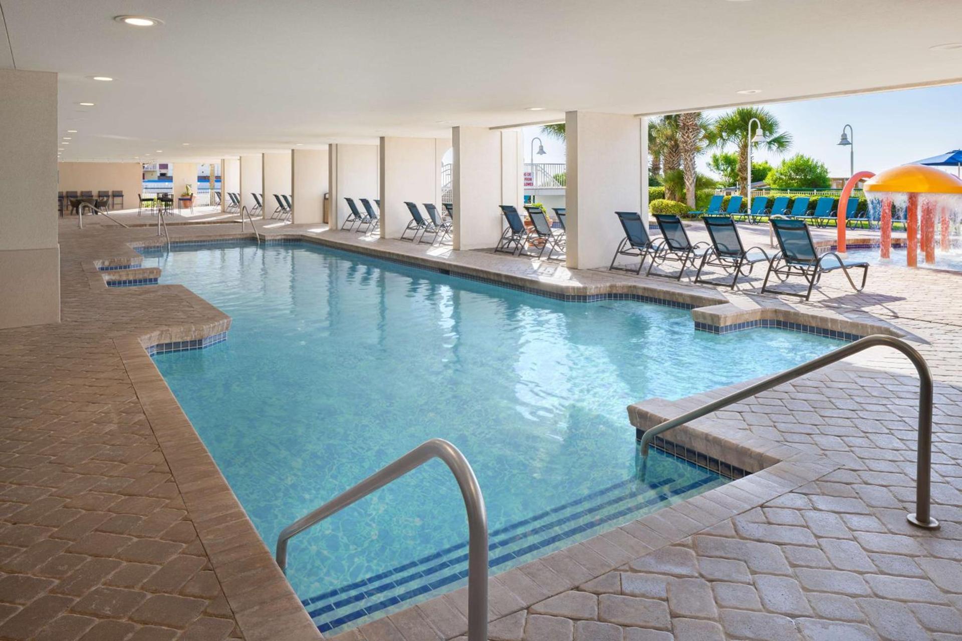 Hampton Inn & Suites Myrtle Beach Oceanfront photo 16