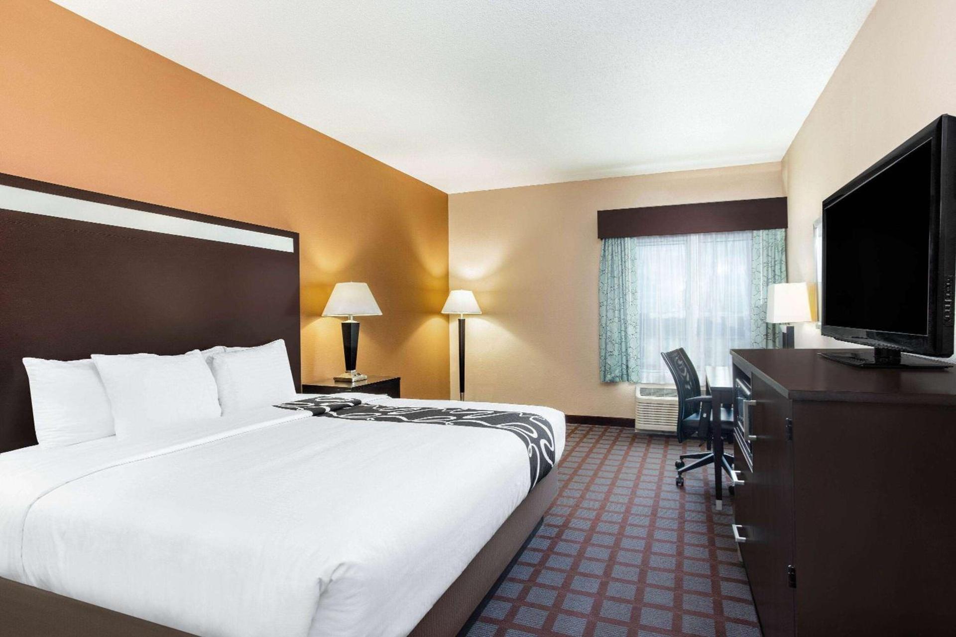 Spark by Hilton Plainfield Indianapolis Airport photo 10
