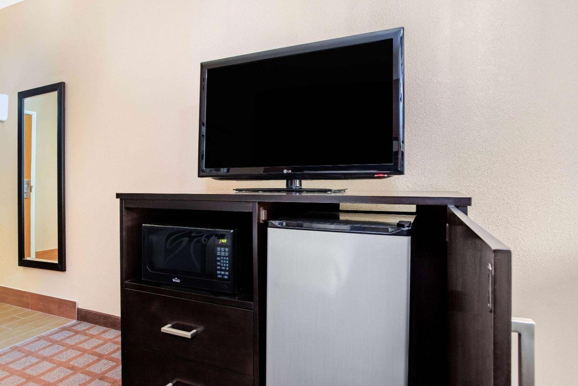 Spark by Hilton Plainfield Indianapolis Airport photo 13
