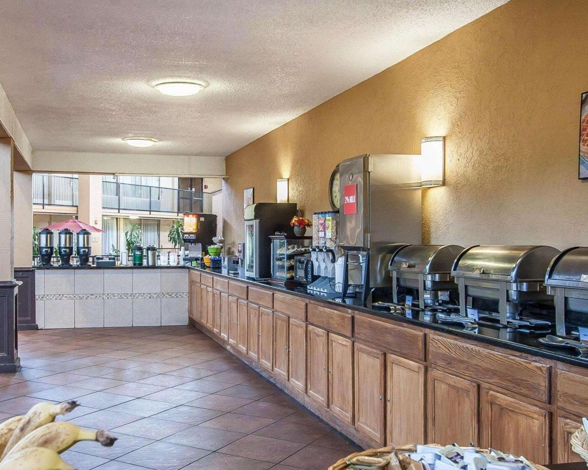 Clarion Inn Murfreesboro Old Fort Pkwy photo 69