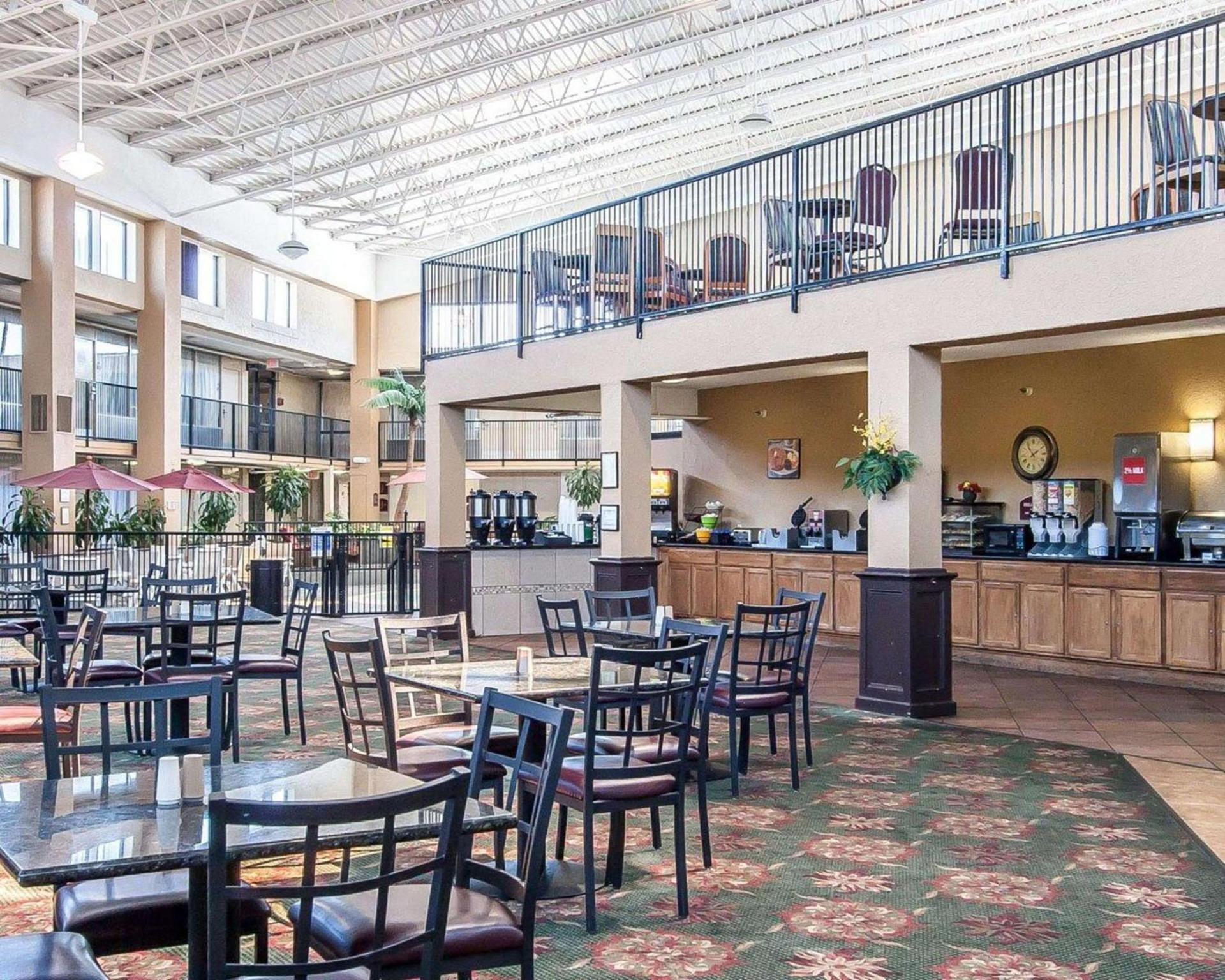 Clarion Inn Murfreesboro Old Fort Pkwy photo 70