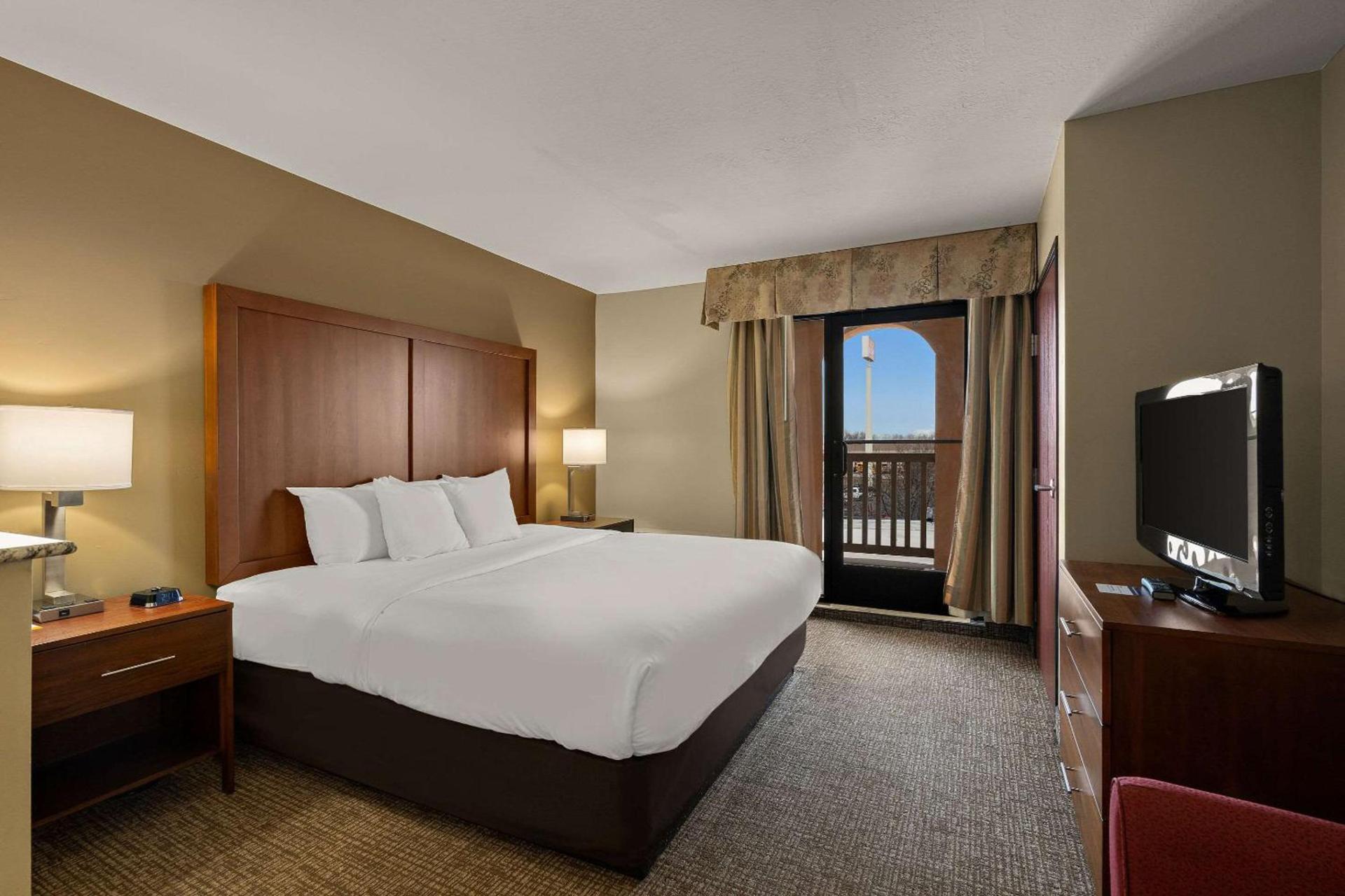 Comfort Inn Ogden near Event Center photo 17