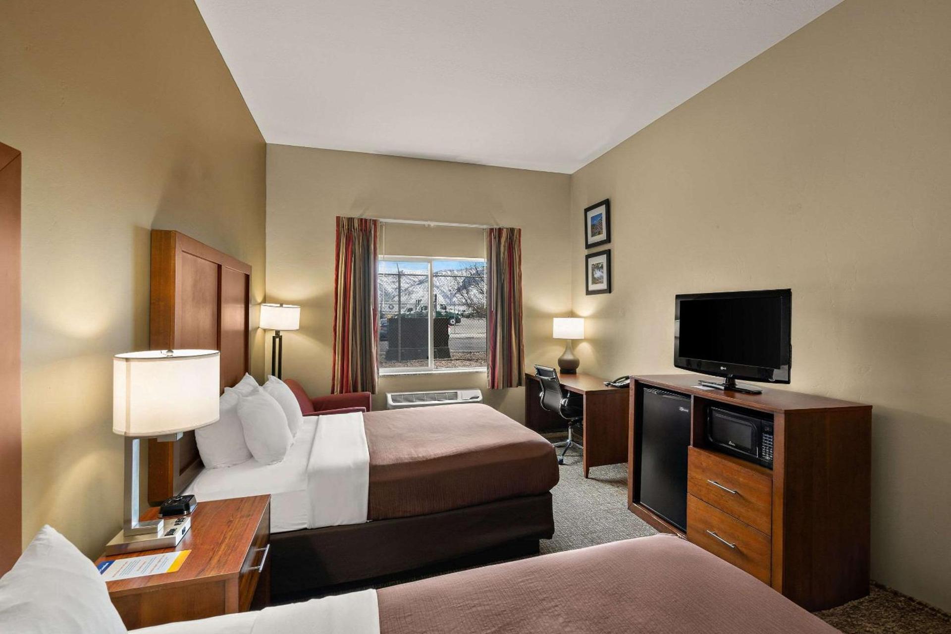Comfort Inn Ogden near Event Center photo 21