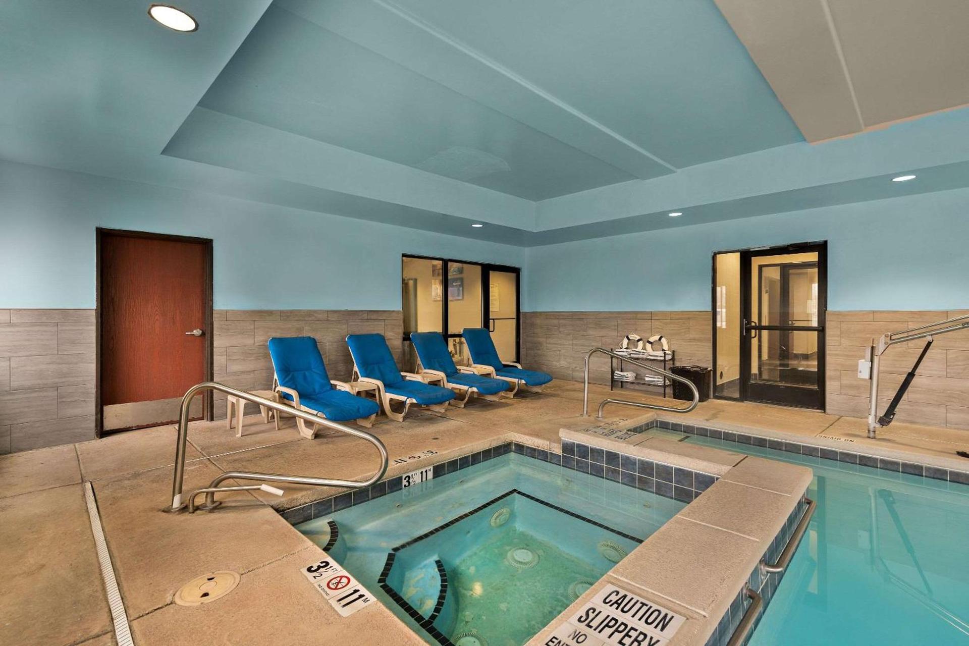 Comfort Inn Ogden near Event Center photo 32