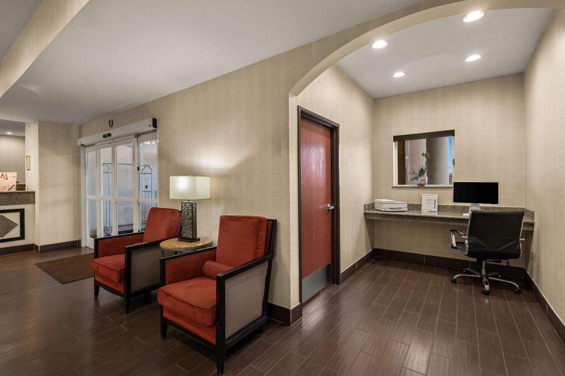 Comfort Inn Ogden near Event Center photo 37
