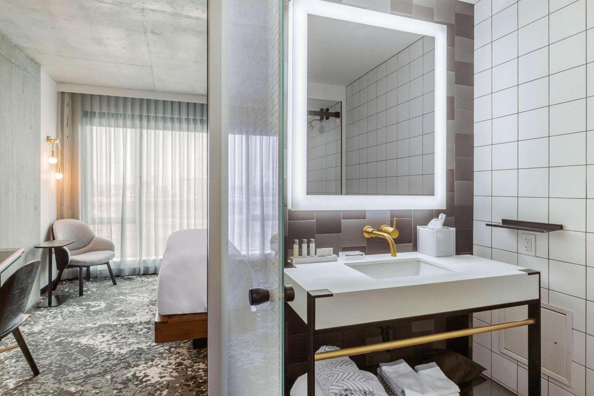 Cambria Hotel Boston Downtown - Seaport photo 18