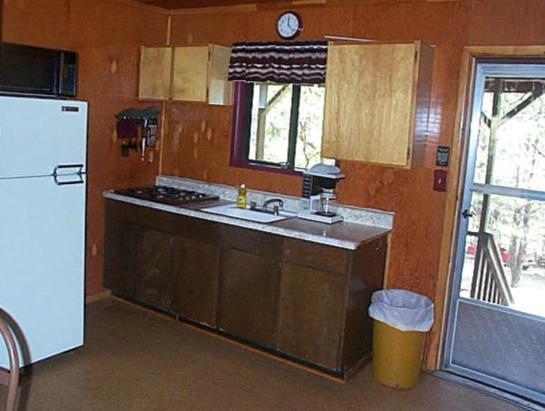 Sierra Bonita Cabins and RV Park photo 8